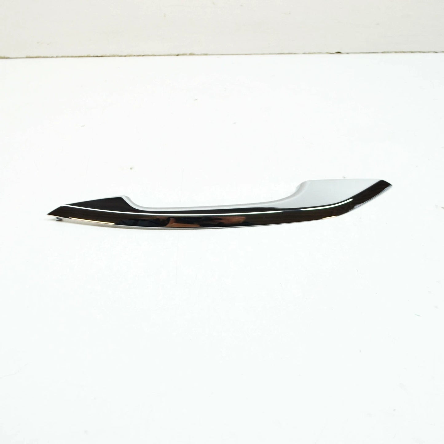 NEW AUDI A5 8W6 FRONT LEFT DOOR EXTERIOR HANDLE TRIM 8W0837899A