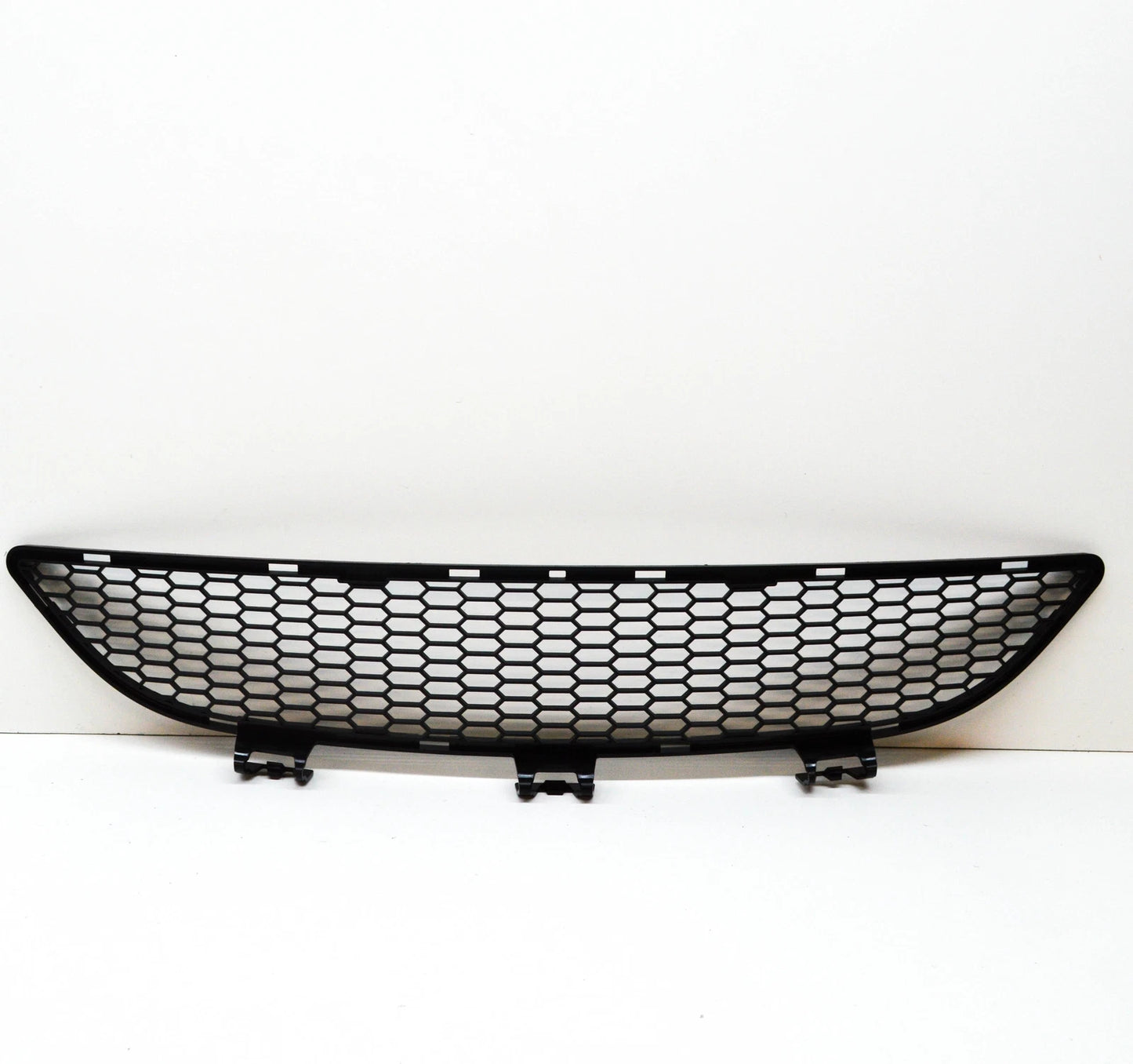 NEW BMW M6 E63 E64 FRONT BUMPER LOWER CENTRAL GRILL 51117898287 7898287 ORIGINAL