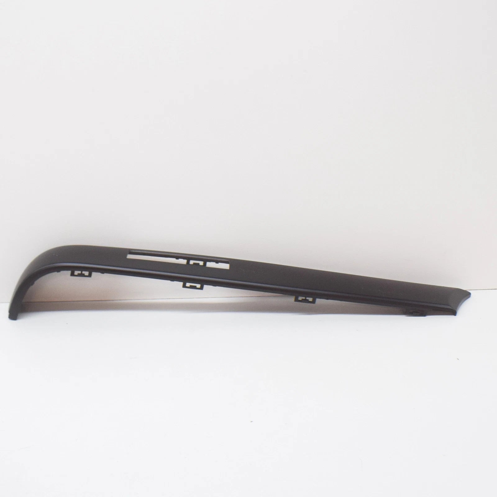 NEW BMW 3 E30 REAR BUMPER RIGHT IMPACT STRIP 51121971618 ORIGINAL