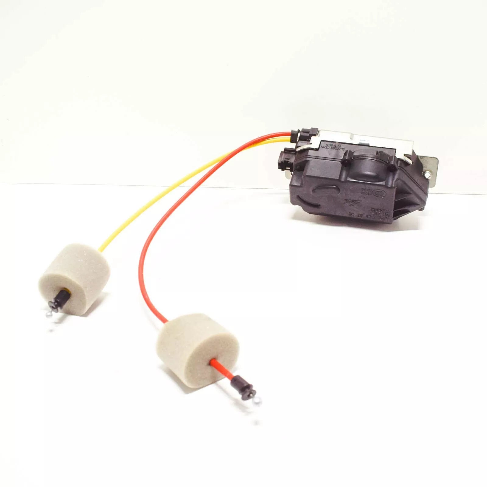 NEW MERCEDES-BENZ E T-MODEL S211 TAILGATE LOCK ACTUATOR A2117400535 ORIGINAL