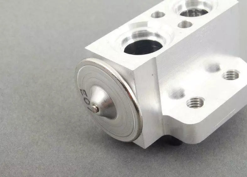 NEW AUDI A3 8P AIR CONDITIONER EXPASION VALVE 1K0820679