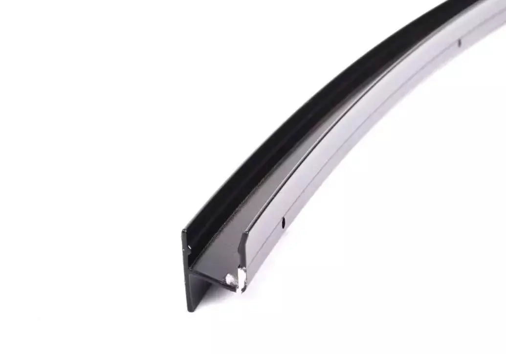 NEW BMW 3 E90 REAR RIGHT DOOR WINDOW GUIDE 7060256 51357060256 ORIGINAL