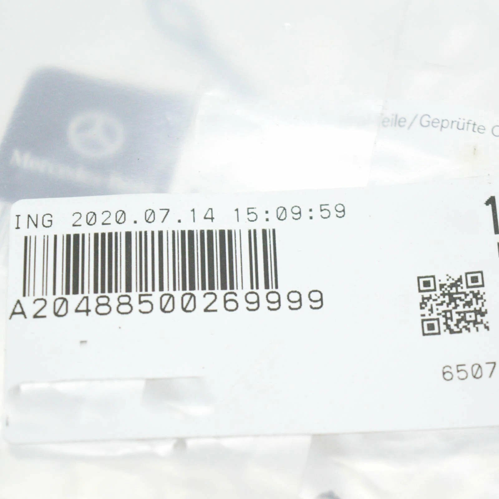 NEW MERCEDES-BENZ C W204 AMG FRONT BUMPER TOW EYE COVER A20488500269999