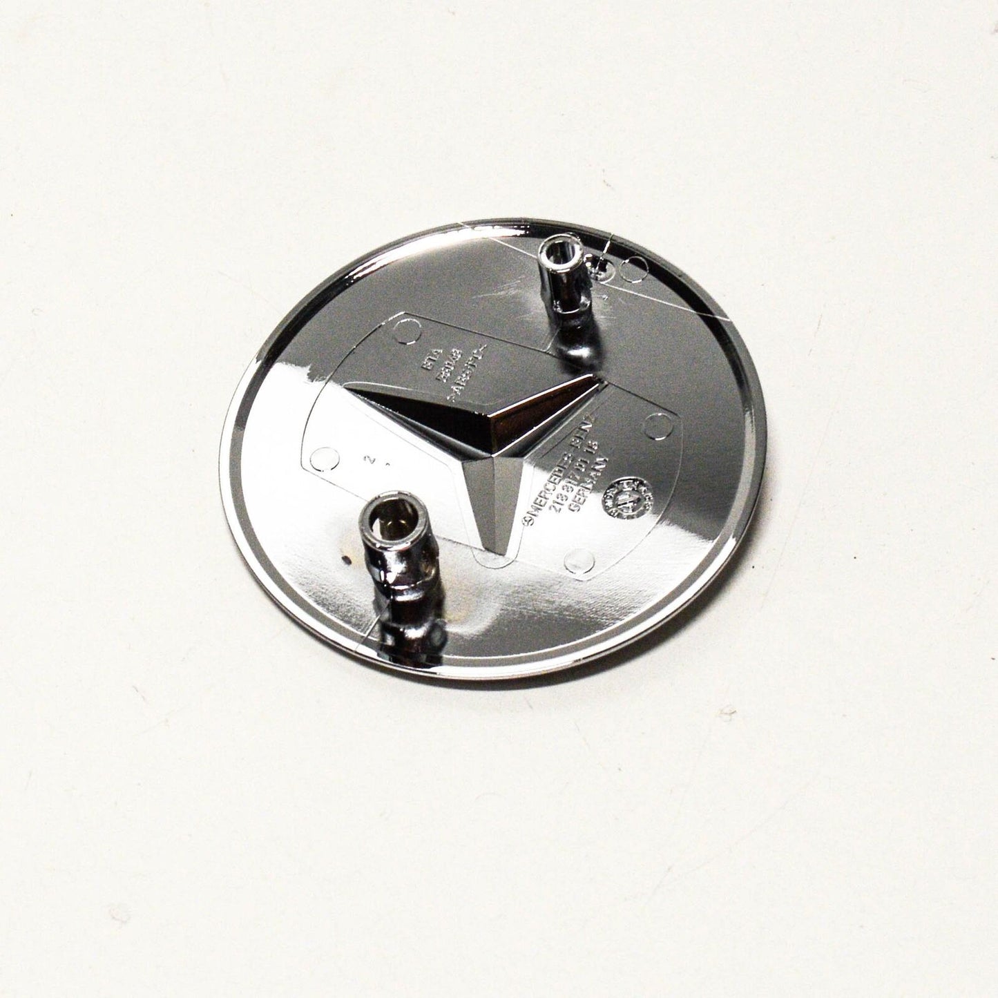 NEW MERCEDES-BENZ CLS C218 BONNET BADGE A2188170116 ORIGINAL