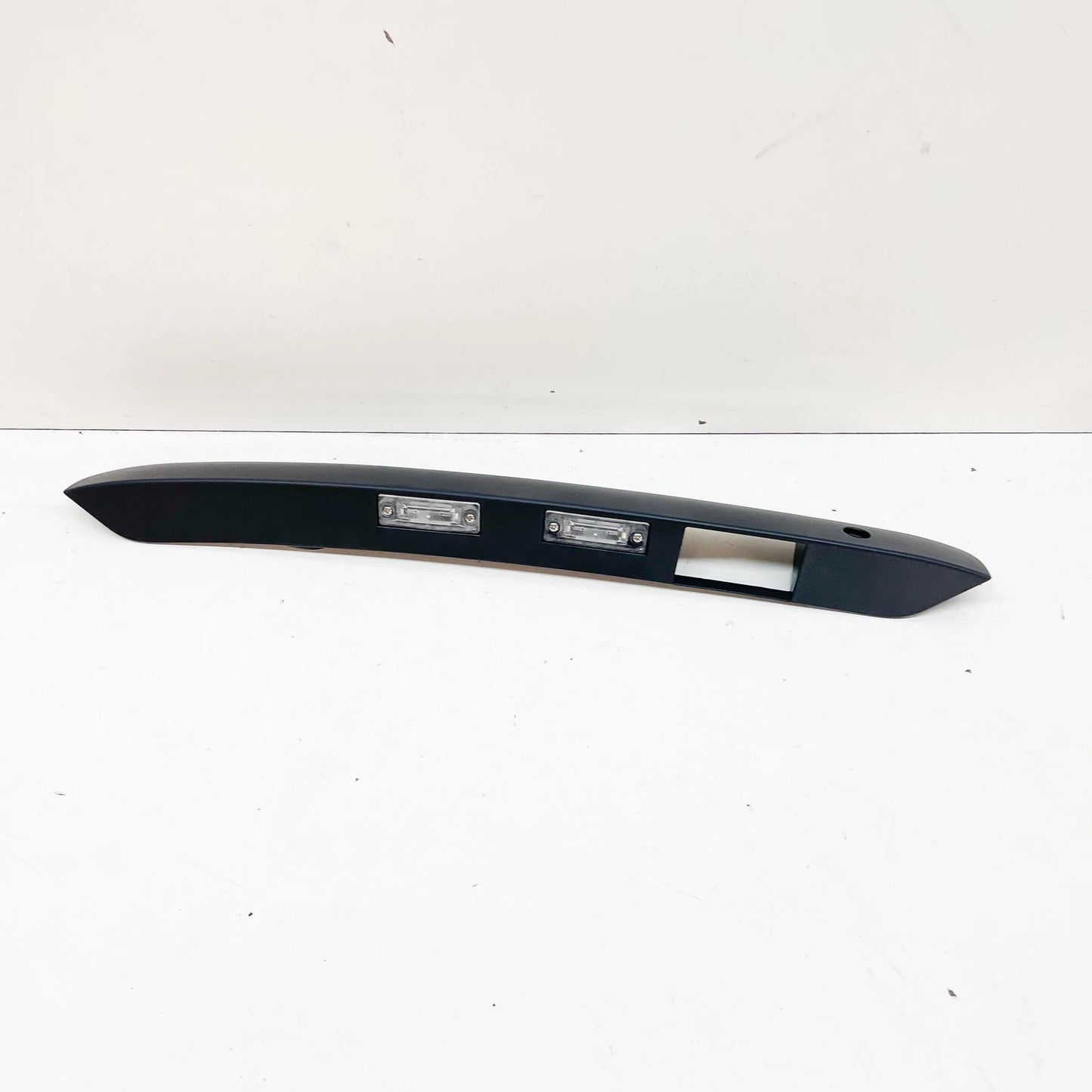 NEW VW CADDY 2K REAR BACK DOOR GRIP MOLDING 2K5827574S9B9