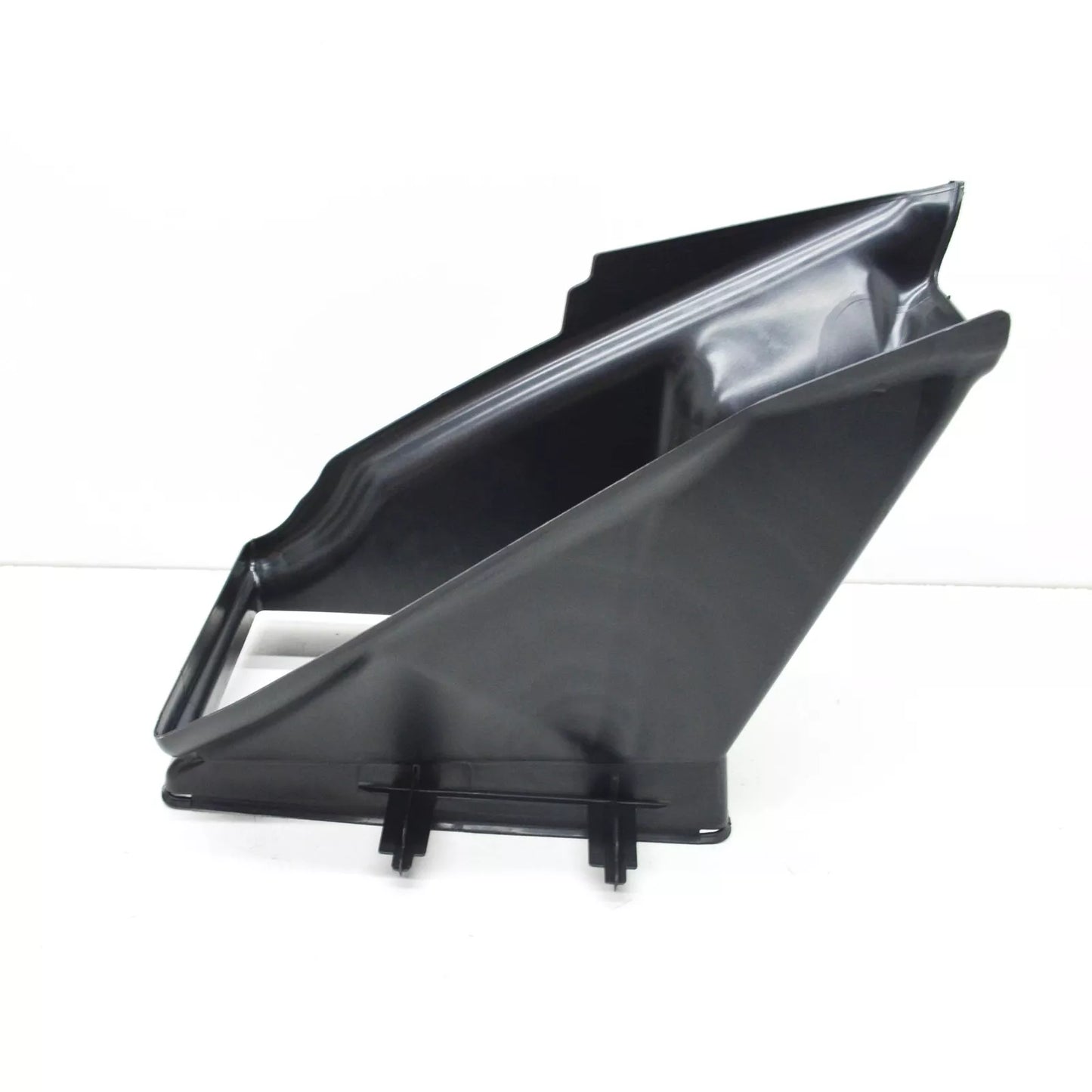 NEW BMW X1 F48 FRONT LEFT RADIATOR AIR DUCT 8075924 51118075924 ORIGINAL