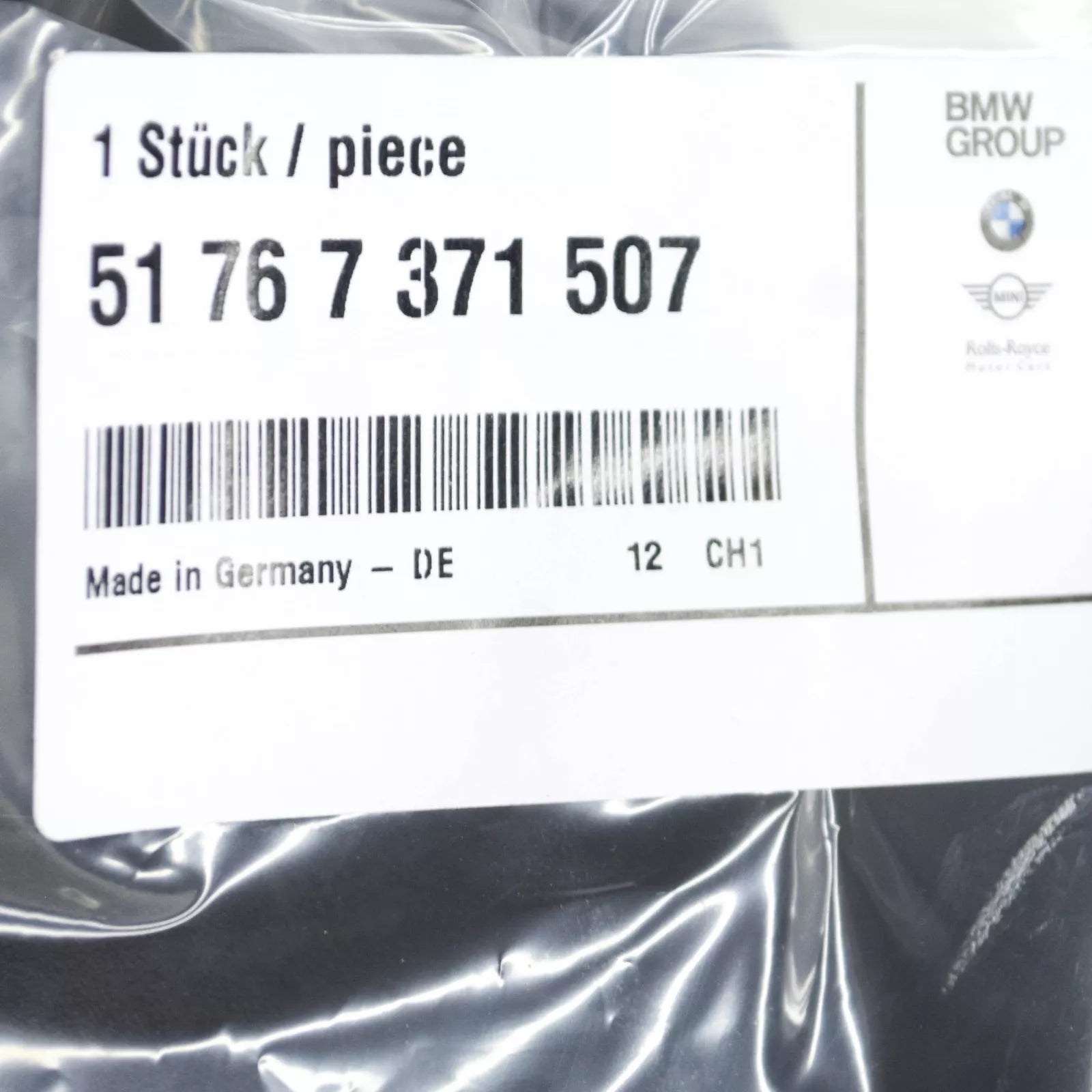 NEW BMW 6 GRAN TURISMO G3 FRONT LEFT BONNET SIDE SEAL 51767371507 ORIGINAL