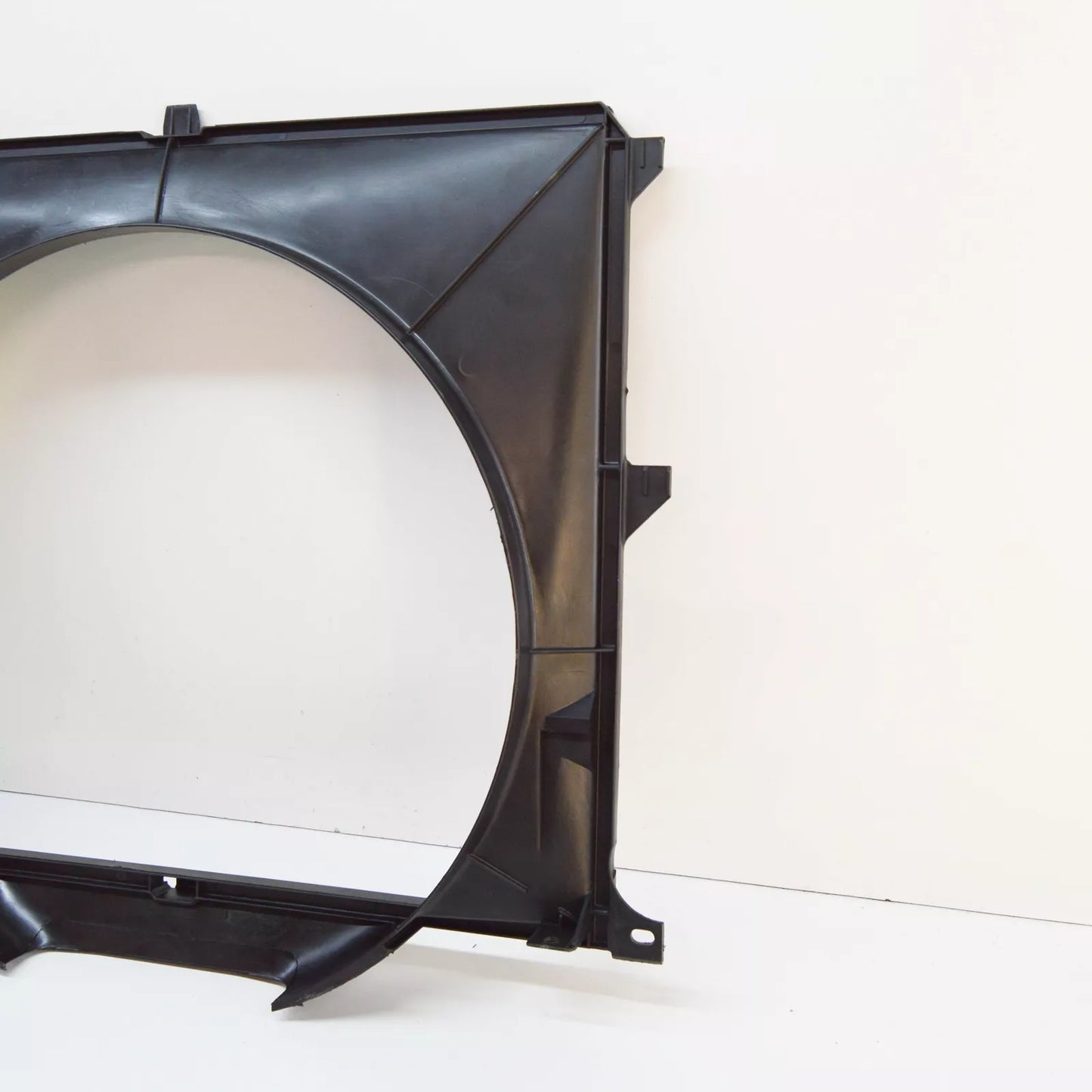 NEW BMW 5 E34 RADIATOR FAN SHROUD 17112227101 2227101 ORIGINAL