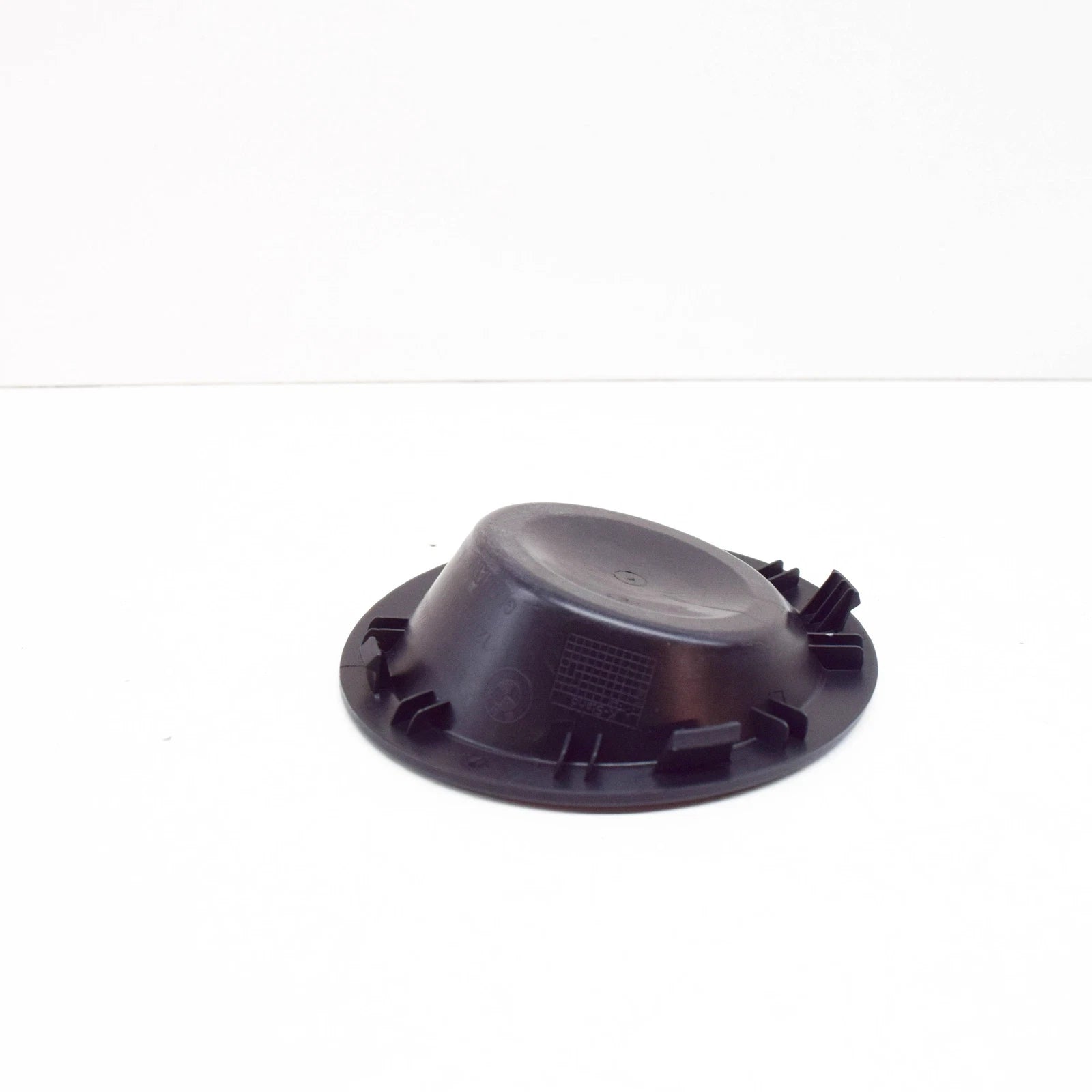 NEW BMW X3 E83 FRONT BUMPER FOG LIGHT COVER LEFT 51113402495 3402495 ORIGINAL