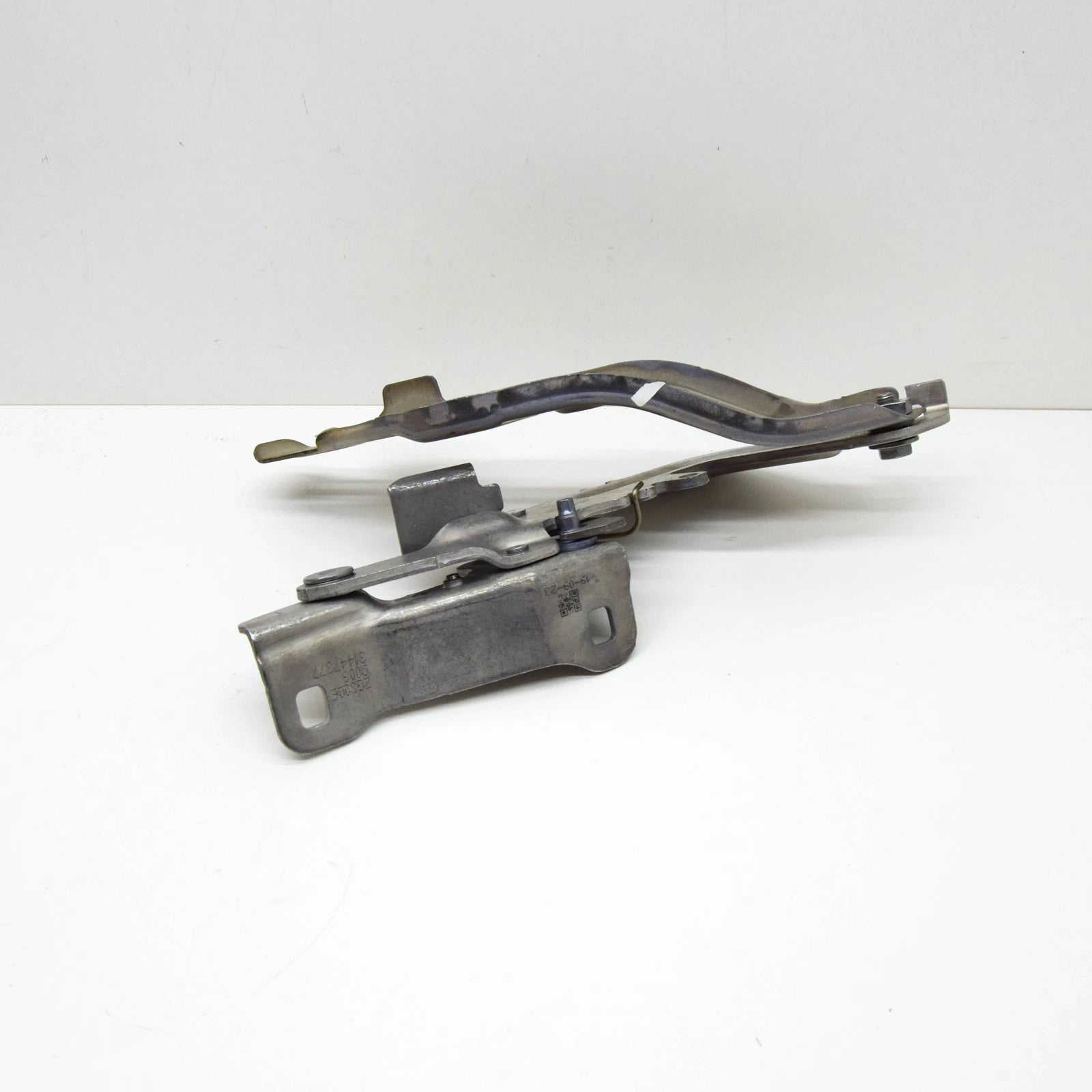 NEW MERCEDES-BENZ GLA H247 FRONT RIGHT ENGINE HOOD HINGE A2478807001 ORIGINAL