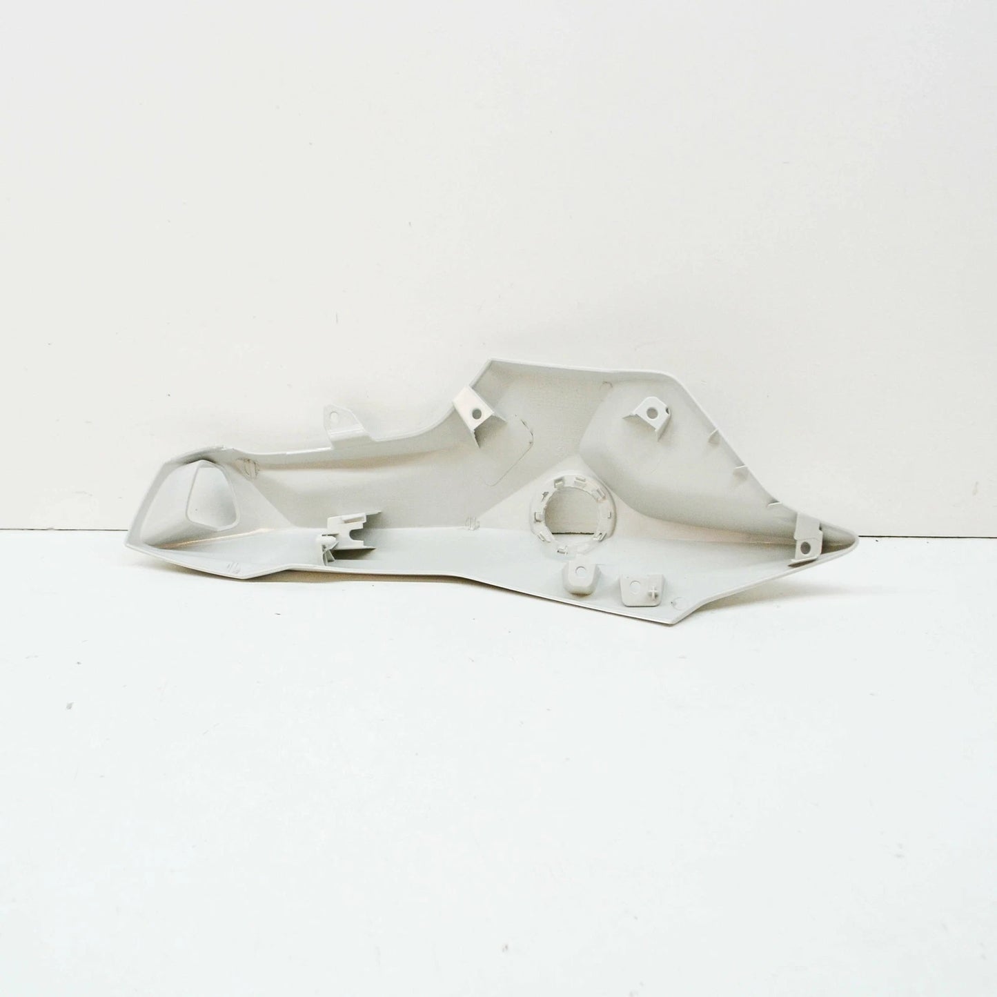 NEW BMW K73 F800 R LEFT INTAKE SNORKEL 46638549801 ORIGINAL