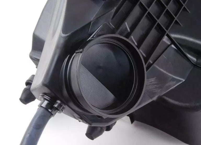 NEW AUDI A4 B8 AIR FILTER BOX 8R0133837S ORIGINAL