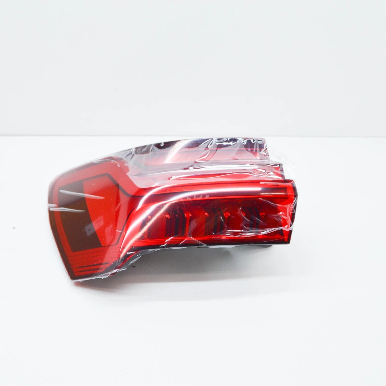 NEW AUDI A6 C8 REAR LEFT TAILLIGHT 4K5945223C ORIGINAL