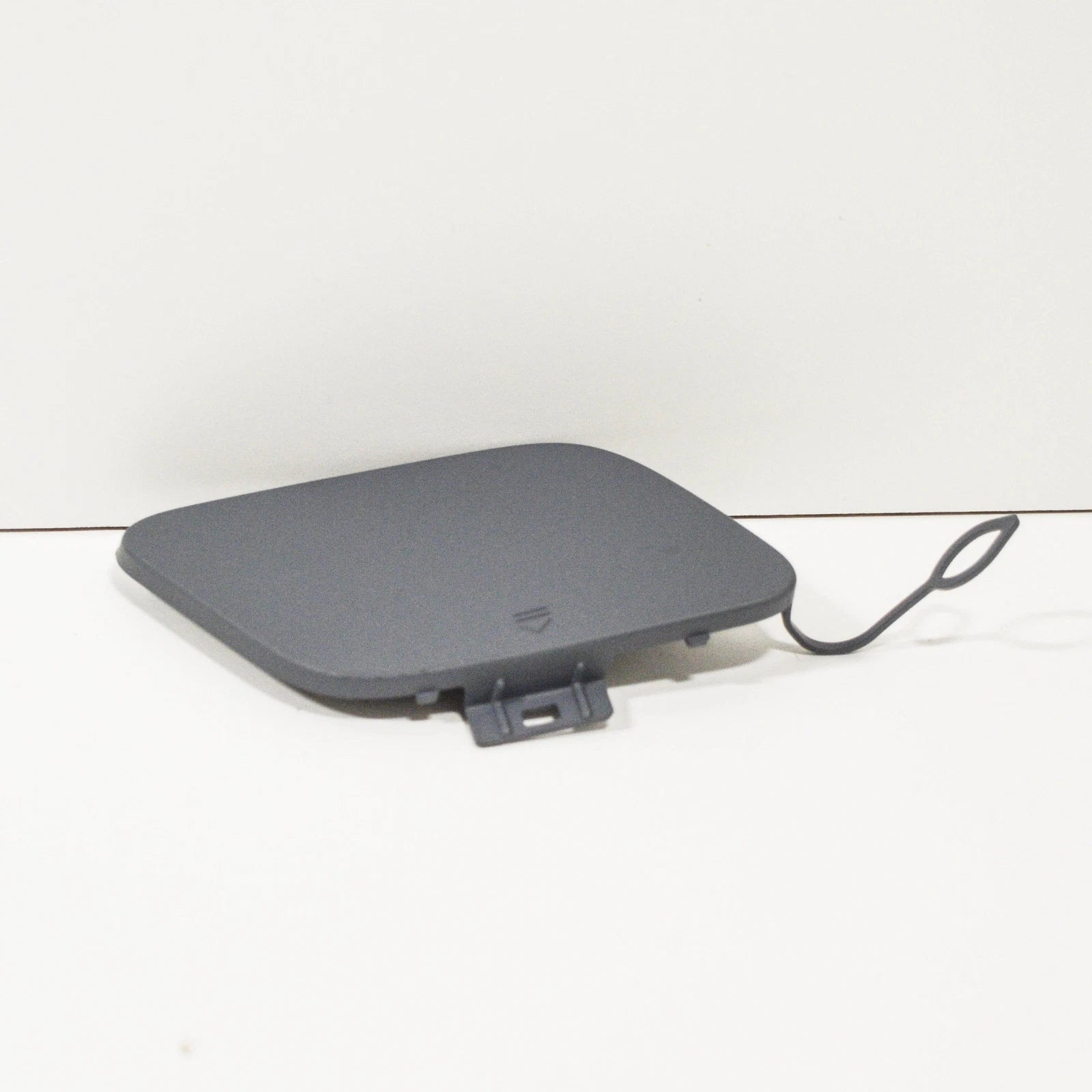 NEW MB CL-CLASS C216 FRONT BUMPER TOW EYE COVER A21688503229999 ORIGINAL