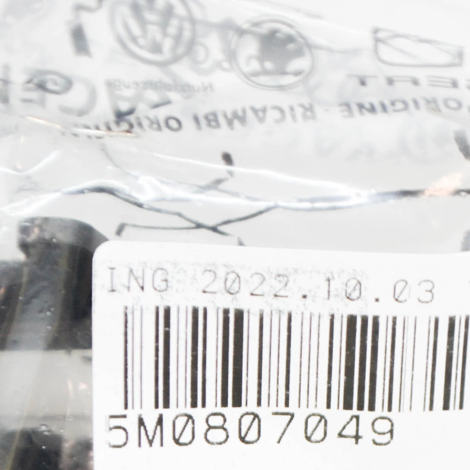 NEW VOLKSWAGEN GOLF PLUS FRONT LEFT BUMPER BRACKET 5M0807049 ORIGINAL