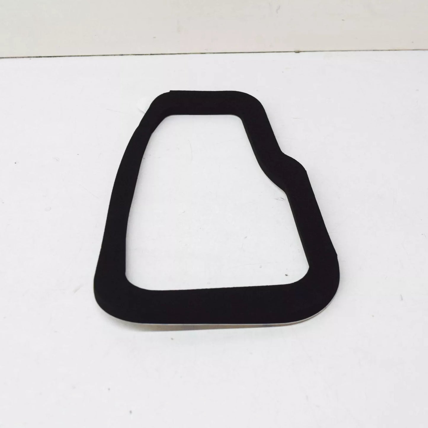 NEW VW GOLF MK7 REAR RIGHT INNER TAIL LIGHT SEAL 5G0945192 ORIGINAL