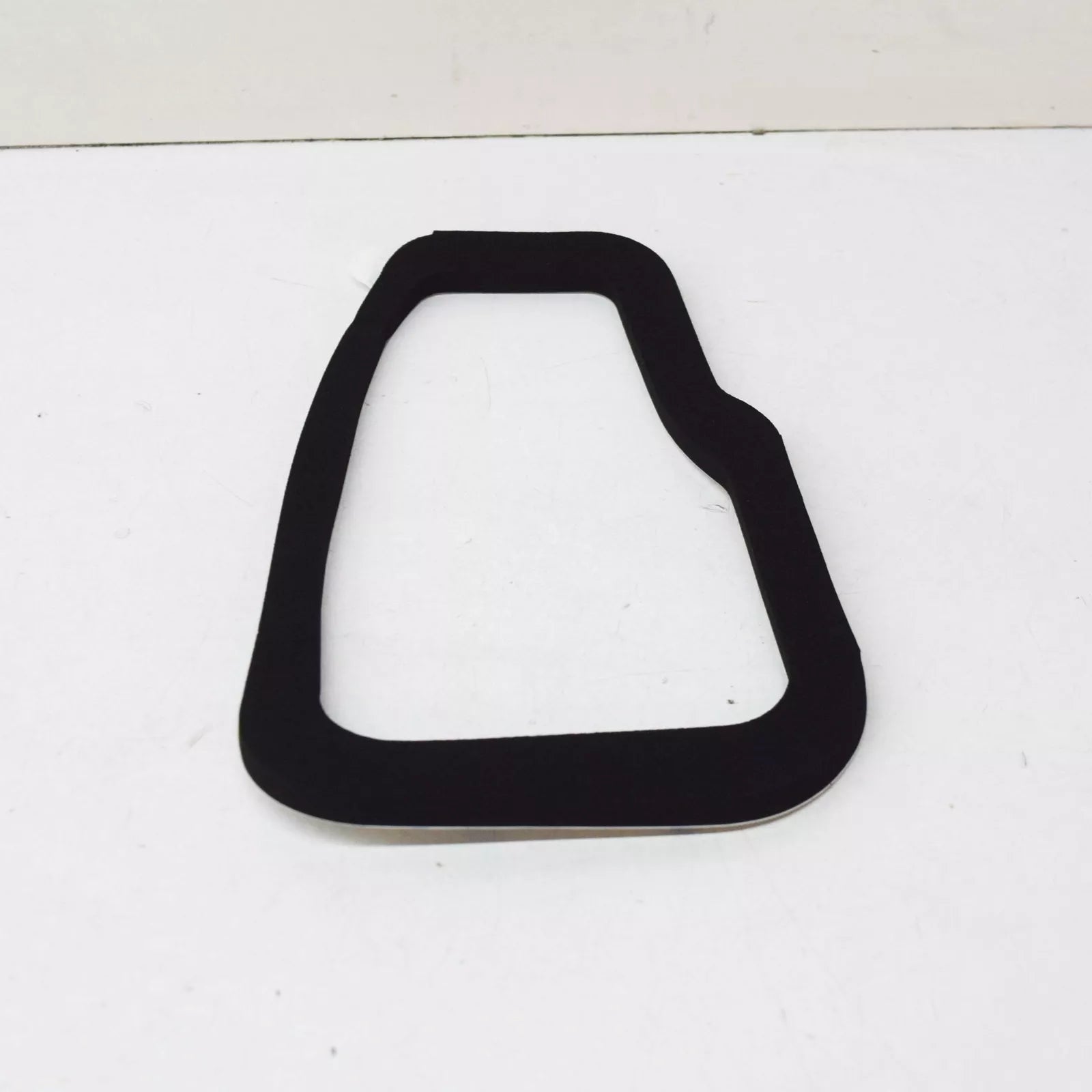 NEW VW GOLF MK7 REAR RIGHT INNER TAIL LIGHT SEAL 5G0945192 ORIGINAL