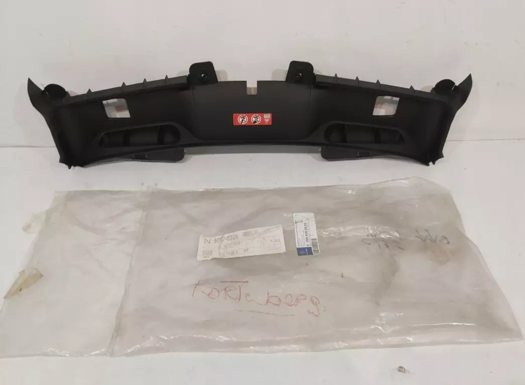 NEW MERCEDES-BENZ GLK X204 RADIATOR TOP FAN SHROUD A2045000555 ORIGINAL