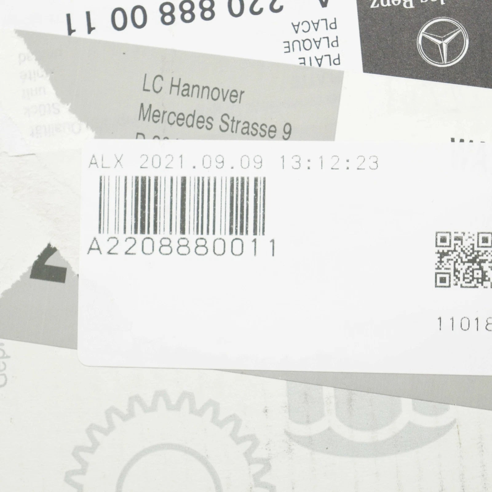 NEW MERCEDES-BENZ S W220 RADIATOR GRILLE SHELL PLATE A2208880011