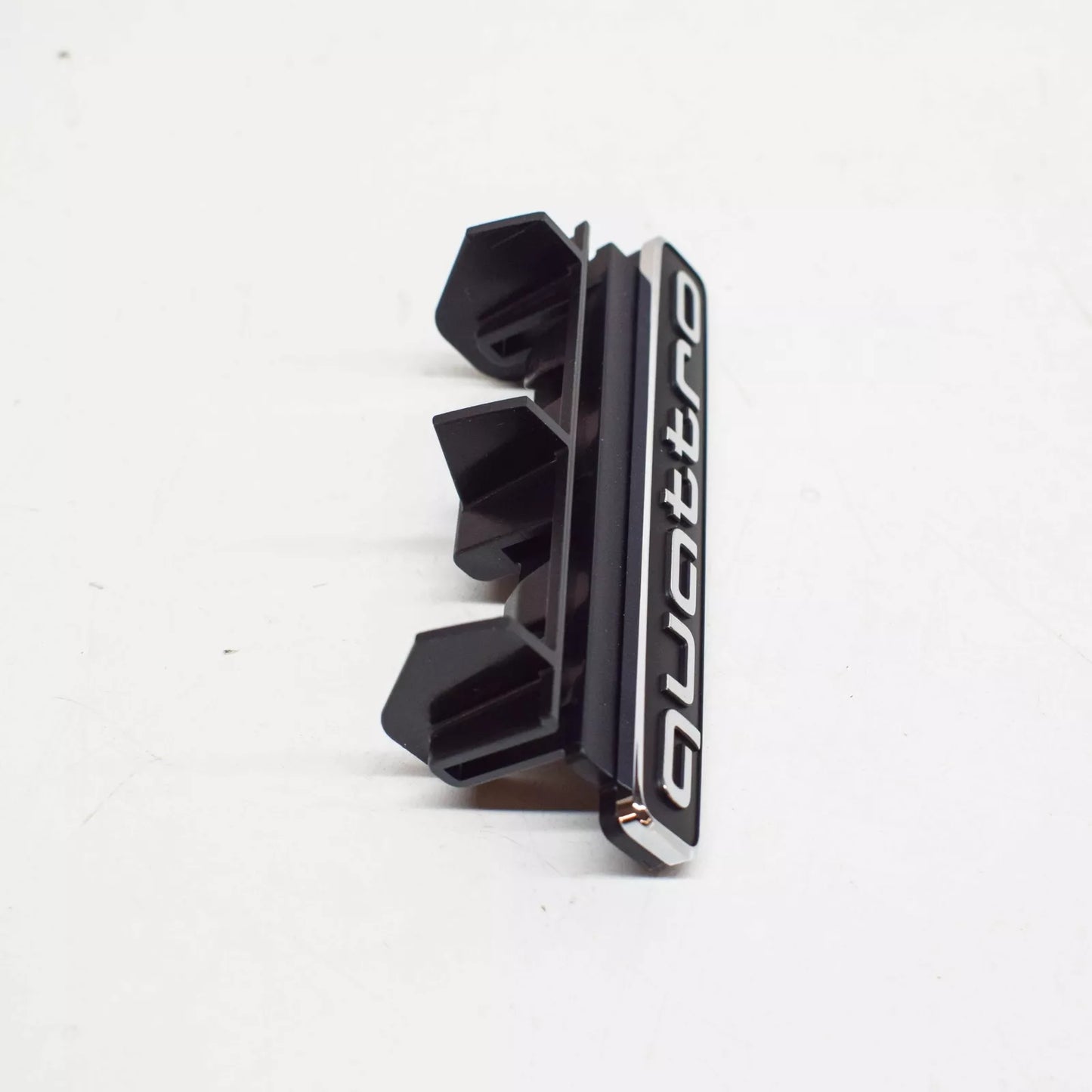 NEW AUDI Q5 FY RADIATOR GRILLE QUATTRO EMBLEM BADGE 80A8537362ZZ ORIGINAL