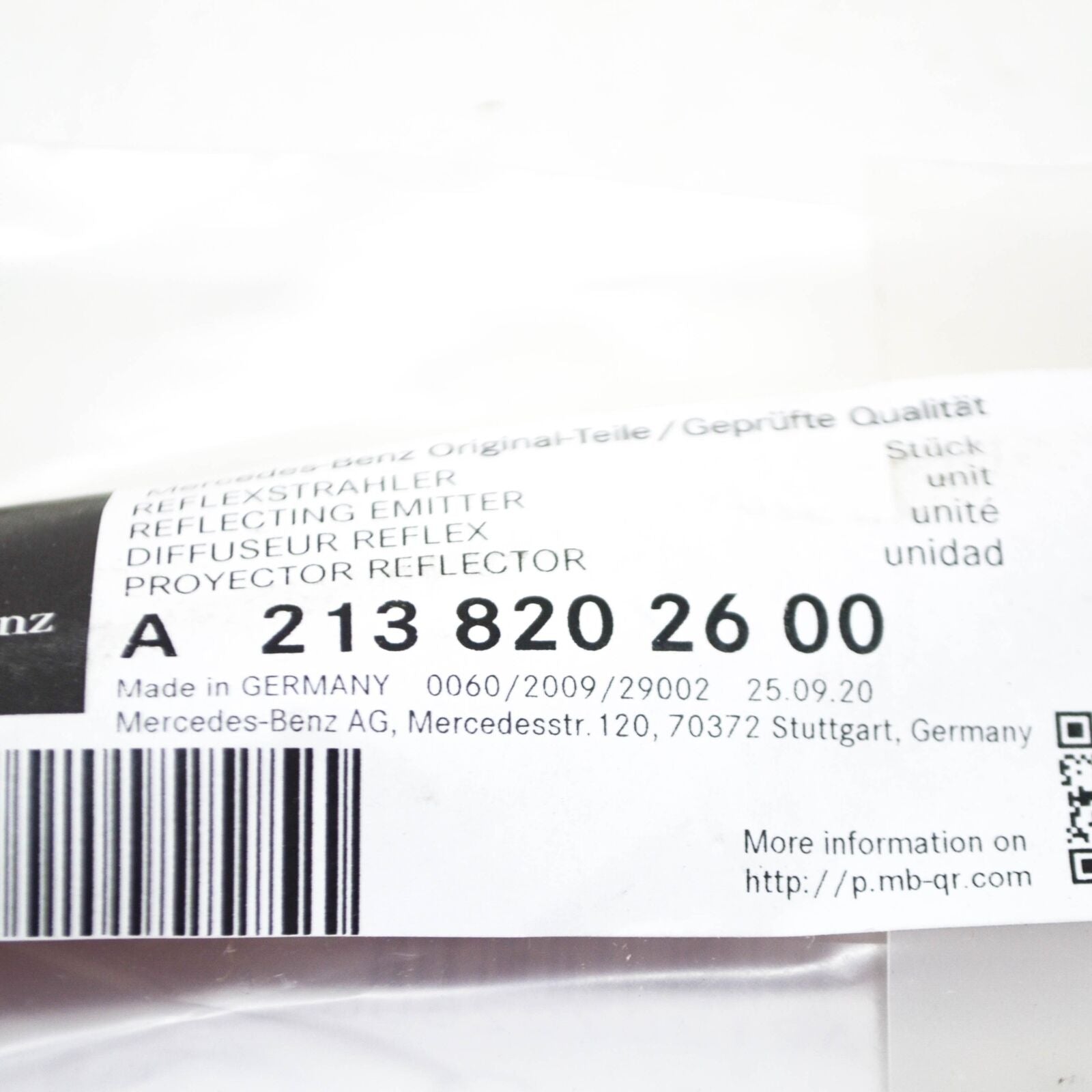 NEW MERCEDES-BENZ E T-MODEL S213 REAR RIGHT BUMPER REFLECTOR A2138202600