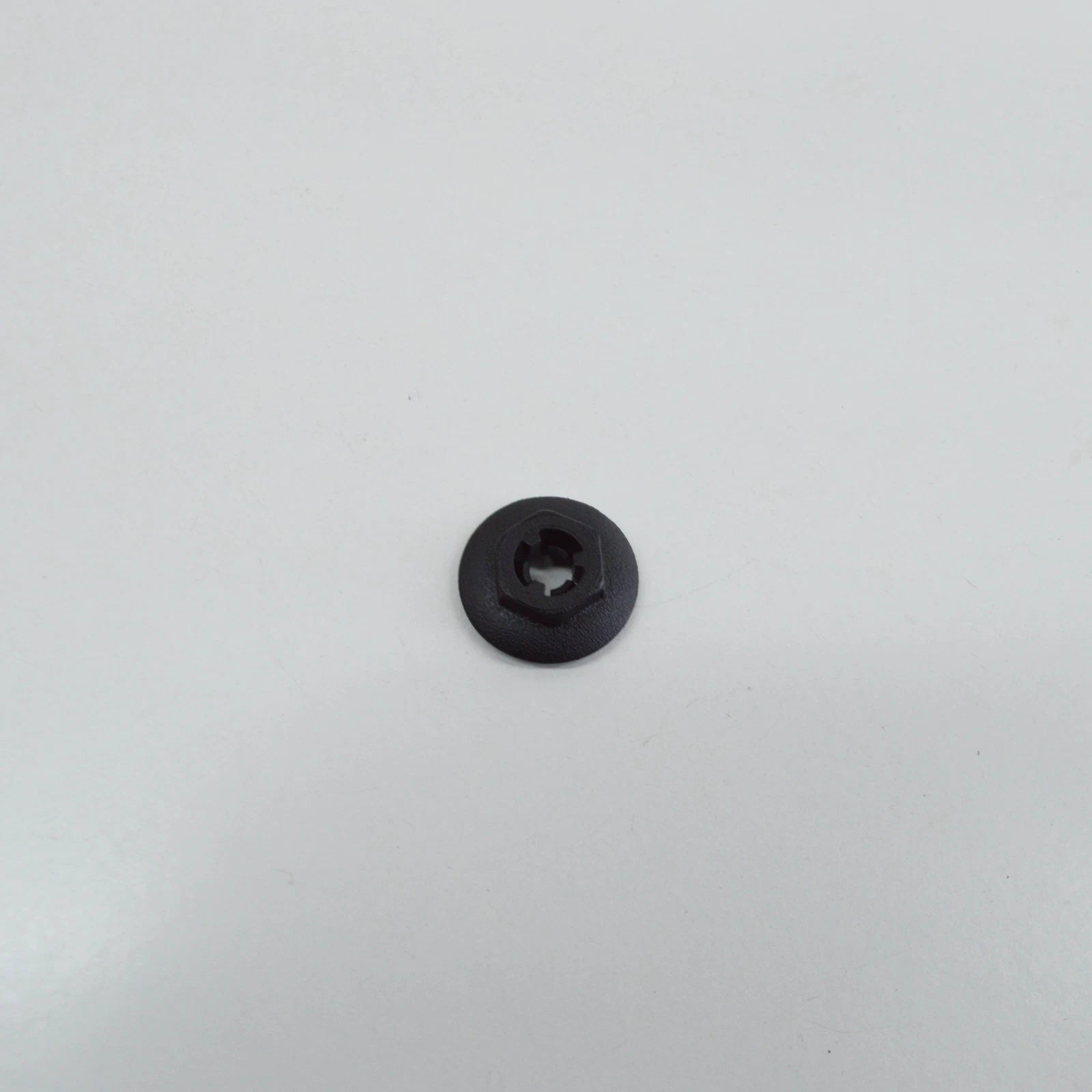 NEW BMW 5 E60 GRILL EXTERIOR TRIM CLIP 51717110861 7110861 ORIGINAL