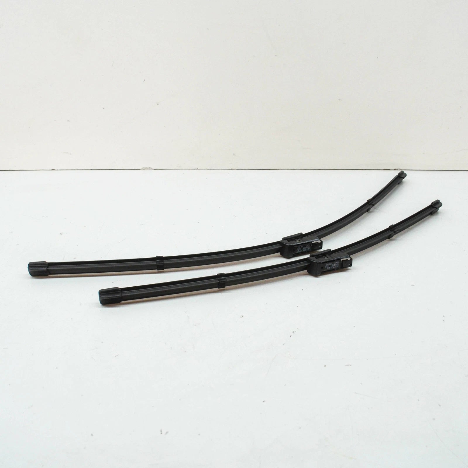 NEW AUDI A6 C8 FRONT AERO WIPER BLADE SET LHD 4K1998002D