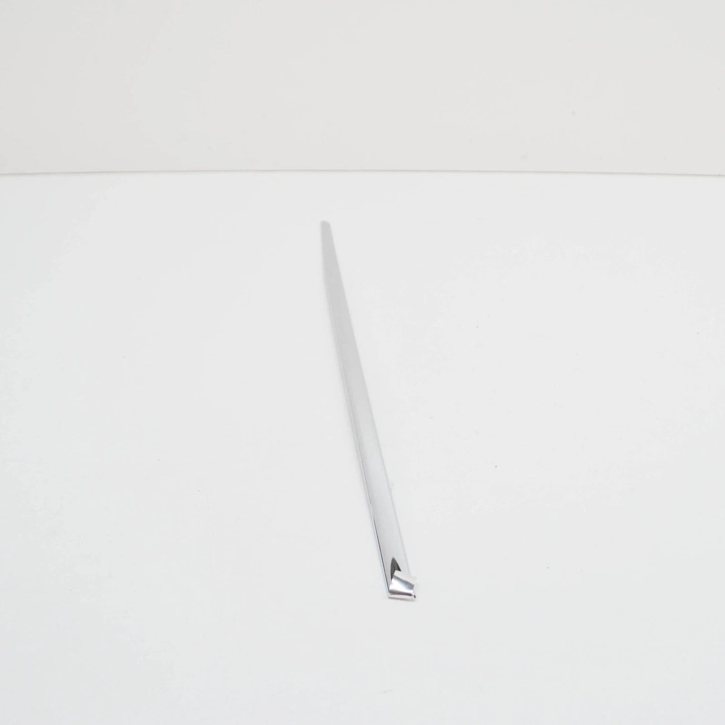 NEW MERCEDES-BENZ E COUPE C207 REAR LEFT FENDER STRIP A2076980162 ORIGINAL