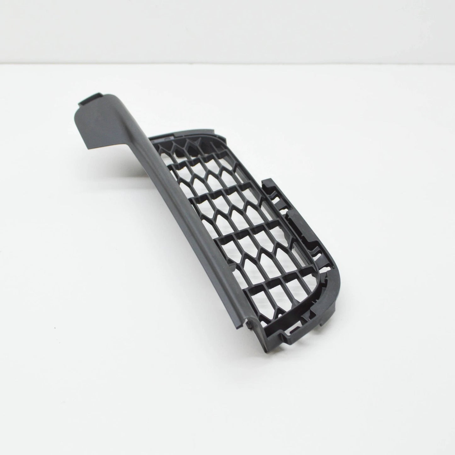 NEW BMW 6 F06 FRONT BUMPER GRILL RIGHT 51118050348 2015 ORIGINAL