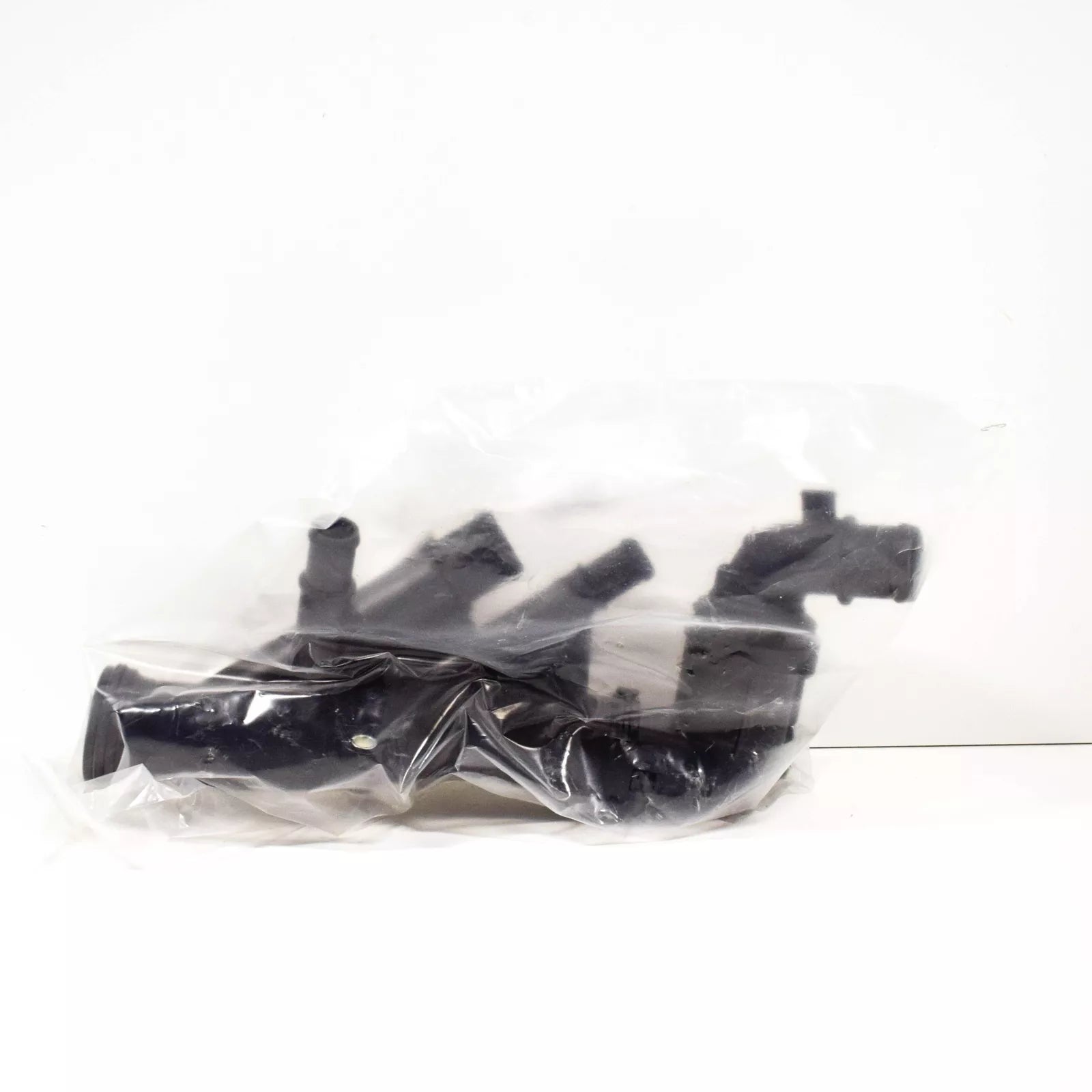 NEW VOLKSWAGEN TRANSPORTER T6 THERMOSTAT HOUSING 04L121026L ORIGINAL