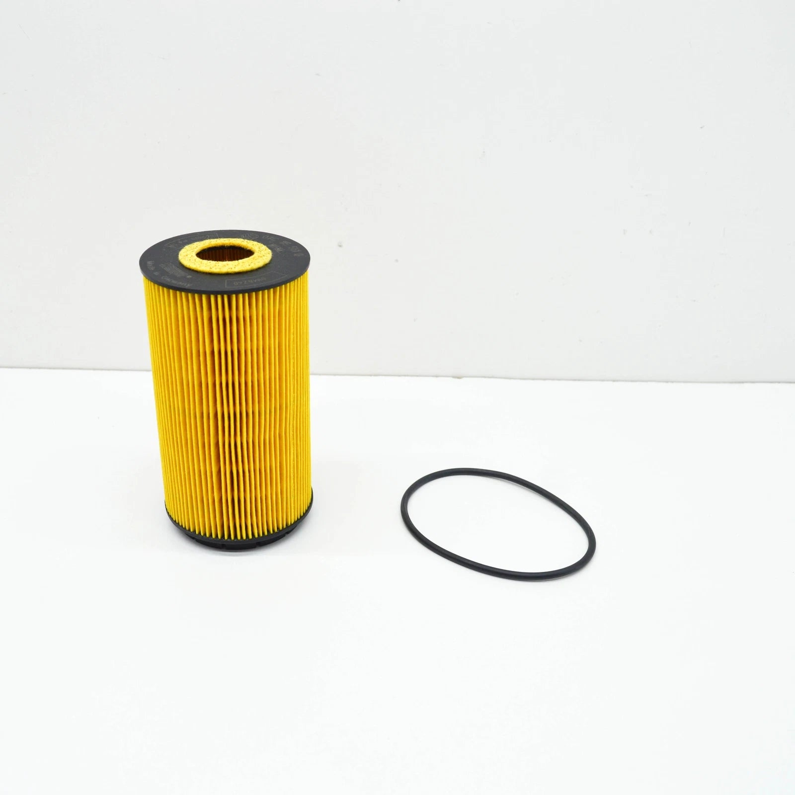 NEW VOLKSWAGEN PHAETON 3D ENGINE OIL FILTER 07C115562E