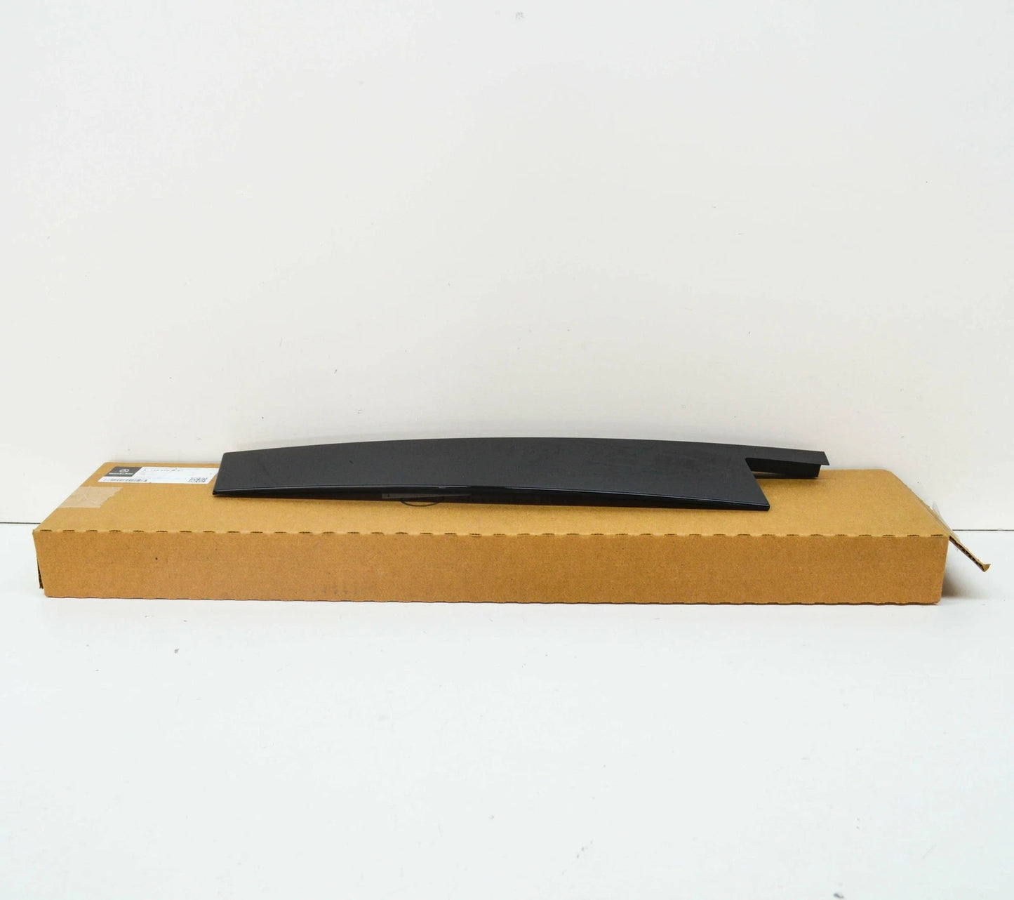 NEW MB GLE W166 REAR LEFT DOOR EXTERIOR PILLAR TRIM A1666900587 ORIGINAL