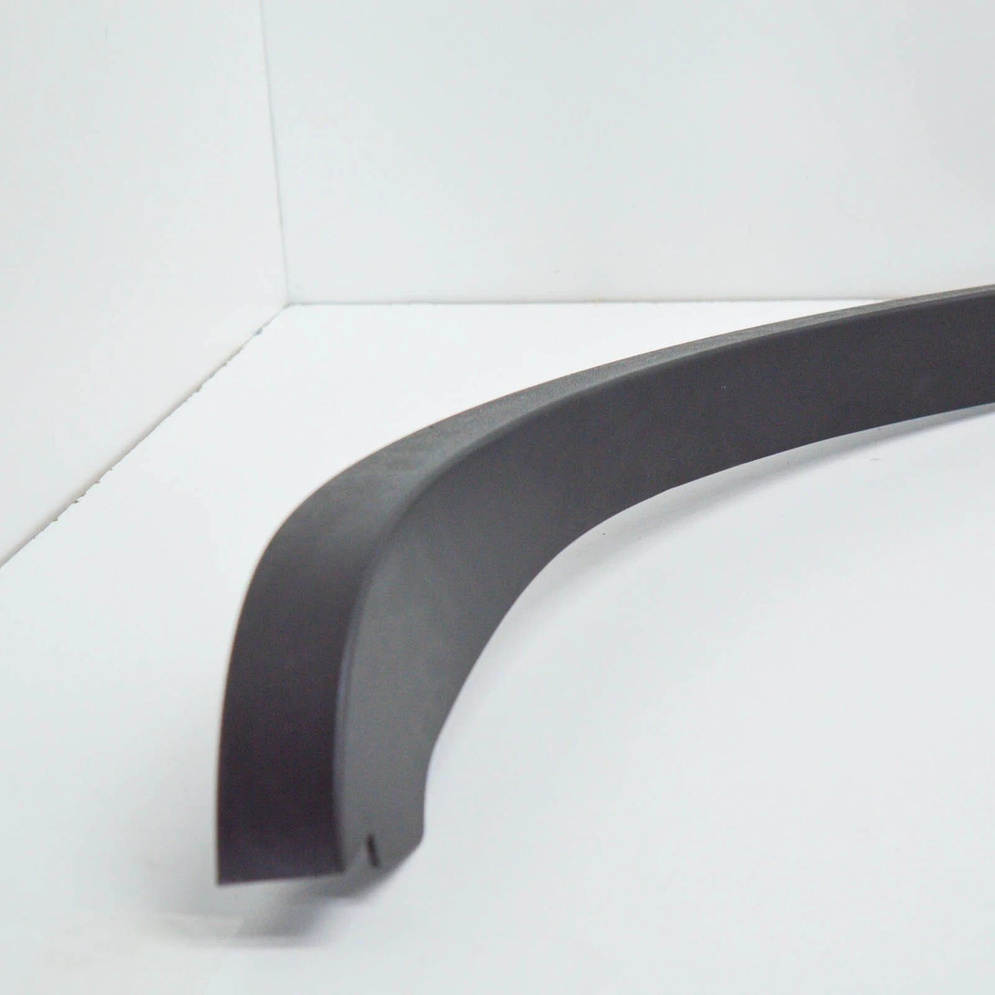 NEW VW TOUAREG 7P R LINE REAR LEFT ARCH TRIM 7P6854819A9B9 ORIGINAL