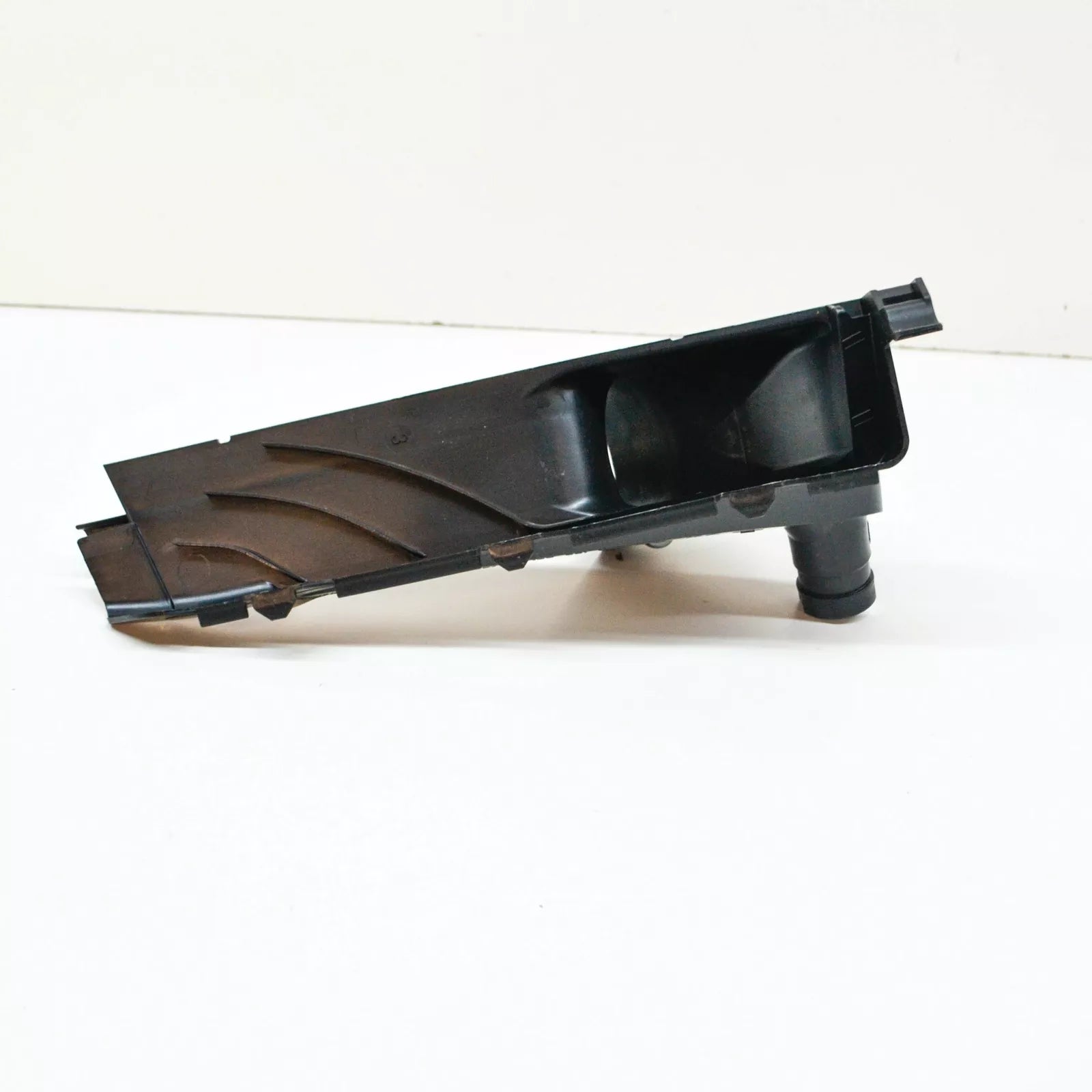 NEW AUDI Q3 F3 SPORTBACK AIR DUCT GUIDE ELEMENT 5Q0129621G ORIGINAL