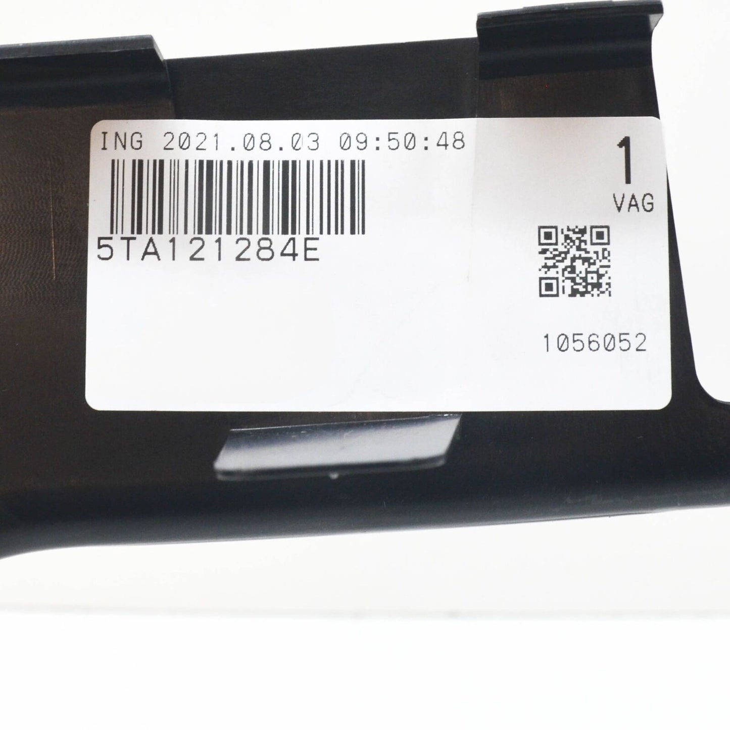 NEW VOLKSWAGEN TOURAN 5T FRONT RIGHT WIND DEFLECTOR 5TA121284E ORIGINAL