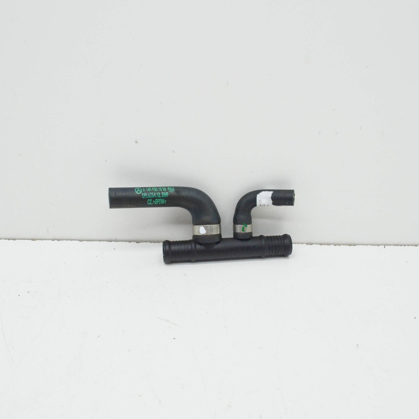 NEW MERCEDES-BENZ S-CLASS W140 ENGINE HEATER HOSE A1408301696 ORIGINAL