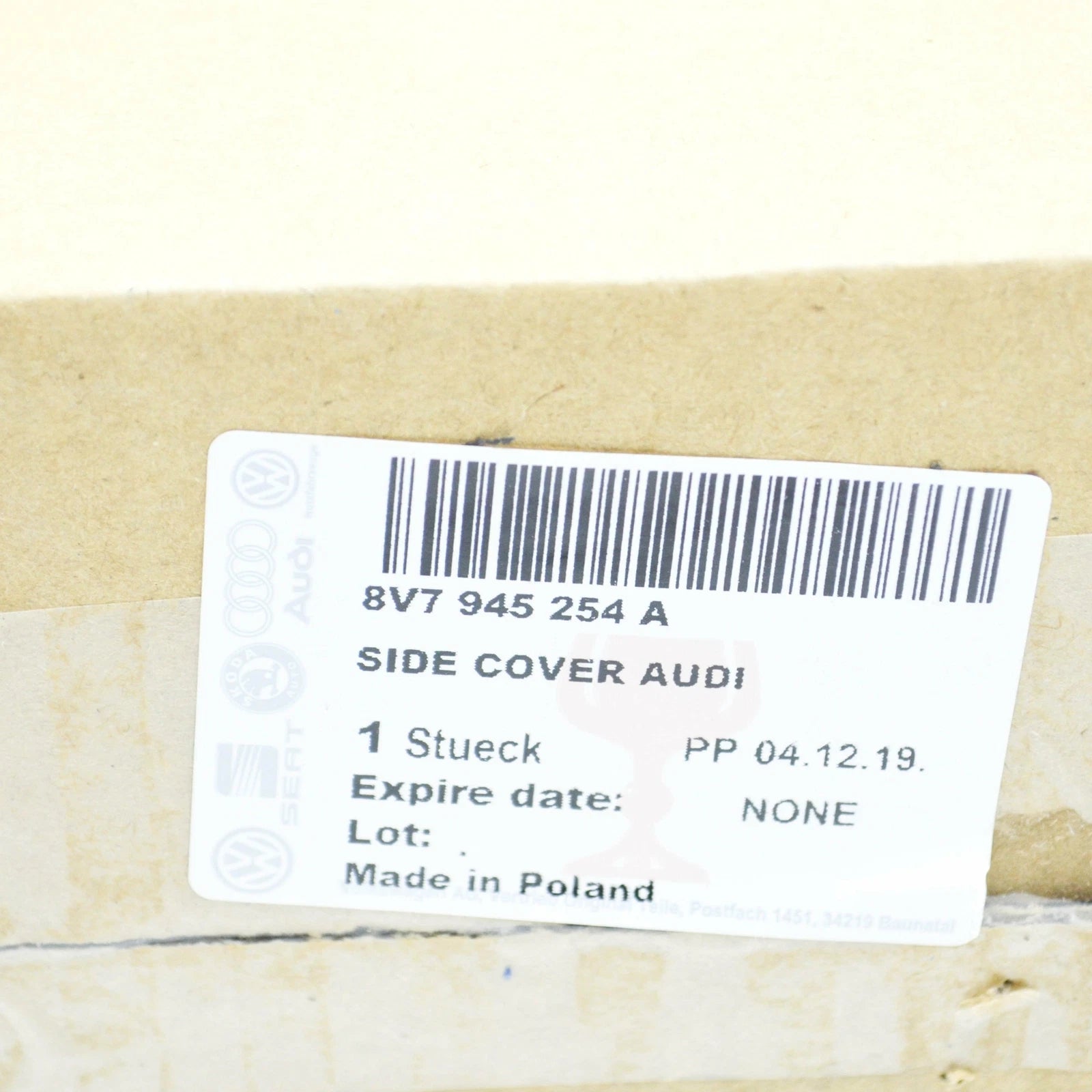 NEW AUDI A3 CABRIO 8V REAR RIGHT TAILLIGHT TRIM 8V7945254A ORIGINAL