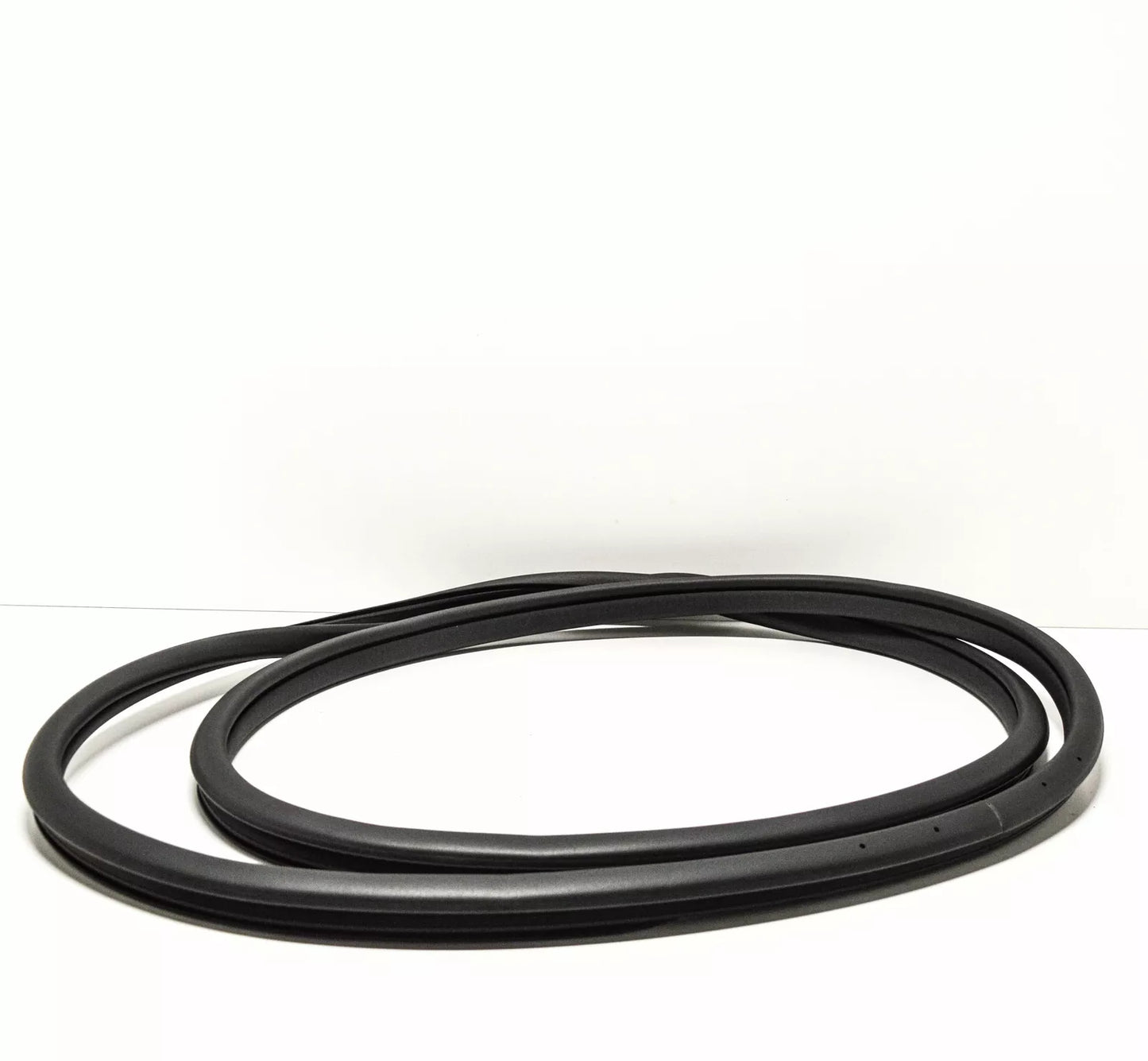 NEW MERCEDES-BENZ GLK-CLASS X204 FRONT DOOR SEAL RUBBER A2046970751289G90