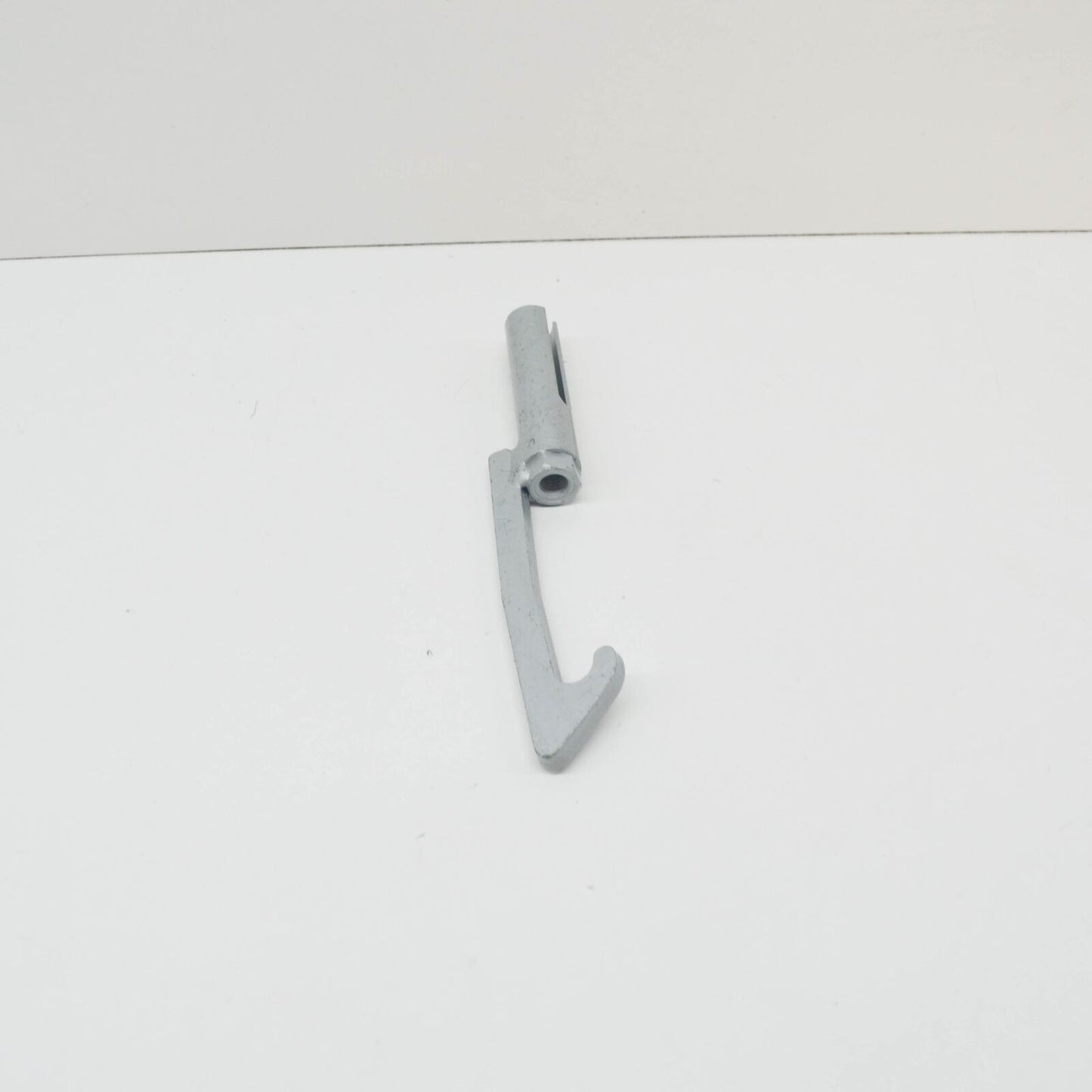 NEW MERCEDES-BENZ SPRINTER 906 SPARE WHEEL TENSIONING BOLT A9014000370 ORIGINAL