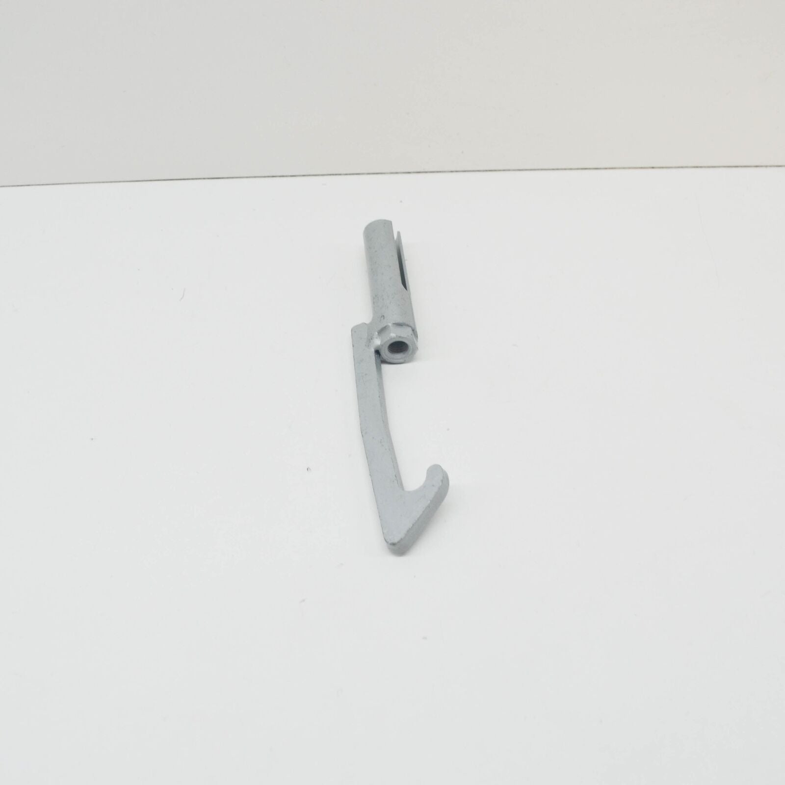 NEW MERCEDES-BENZ SPRINTER 906 SPARE WHEEL TENSIONING BOLT A9014000370 ORIGINAL