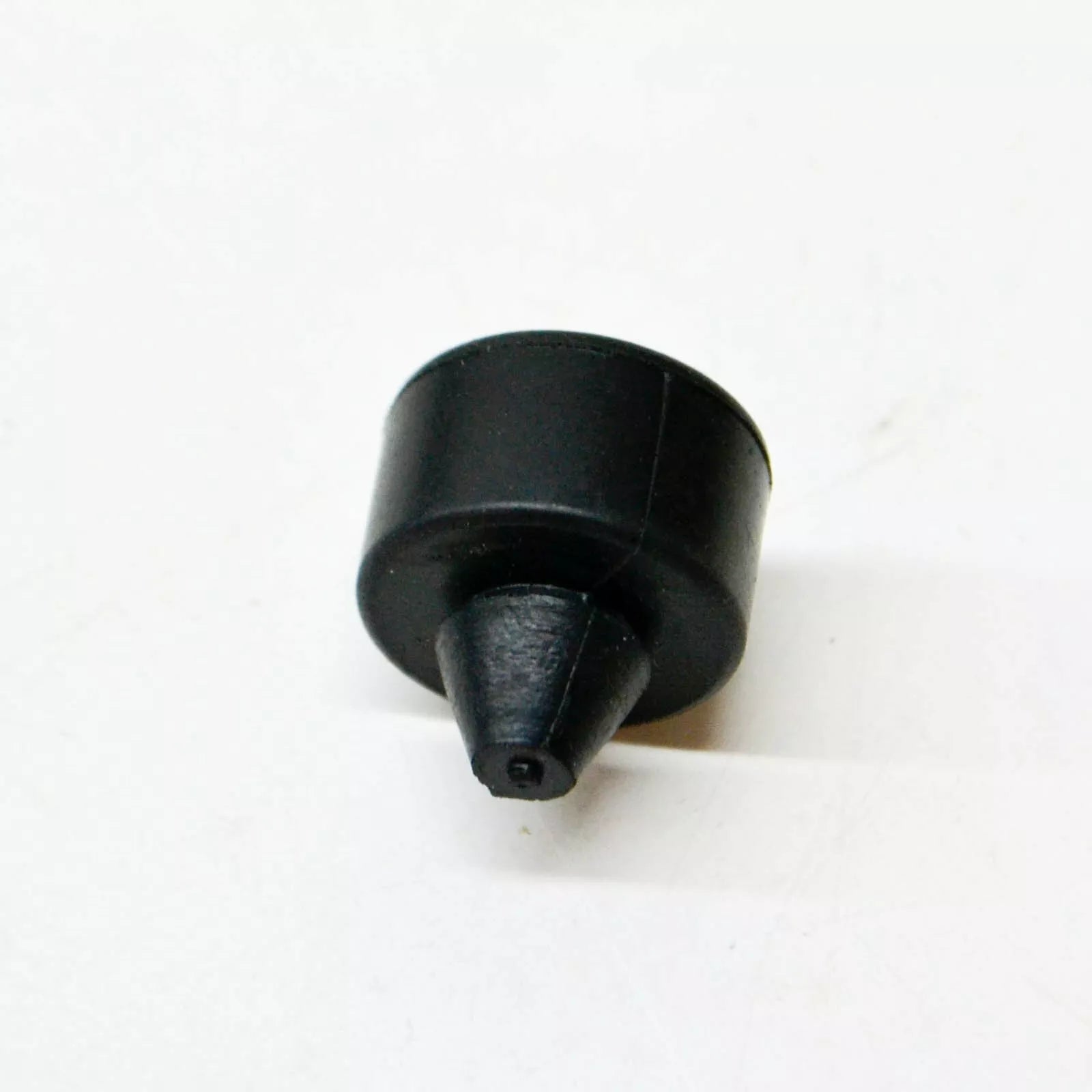 NEW AUDI A4 B7 ENGINE HOOD STOP BUFFER 3D0823429A ORIGINAL