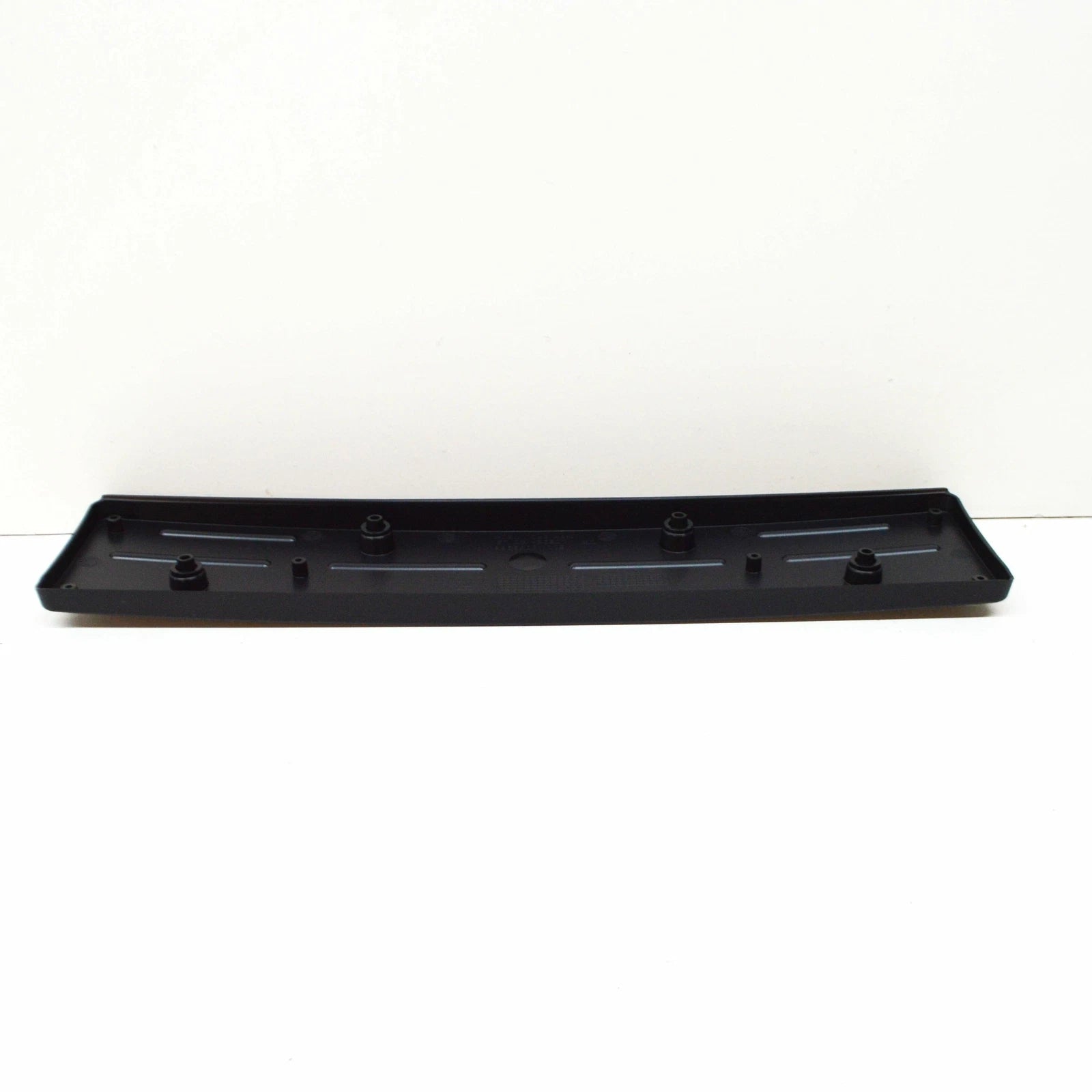 NEW BMW X7 G07 FRONT BUMPER LICENSE NUMBER PLATE HOLDER 51118069968 ORIGINAL