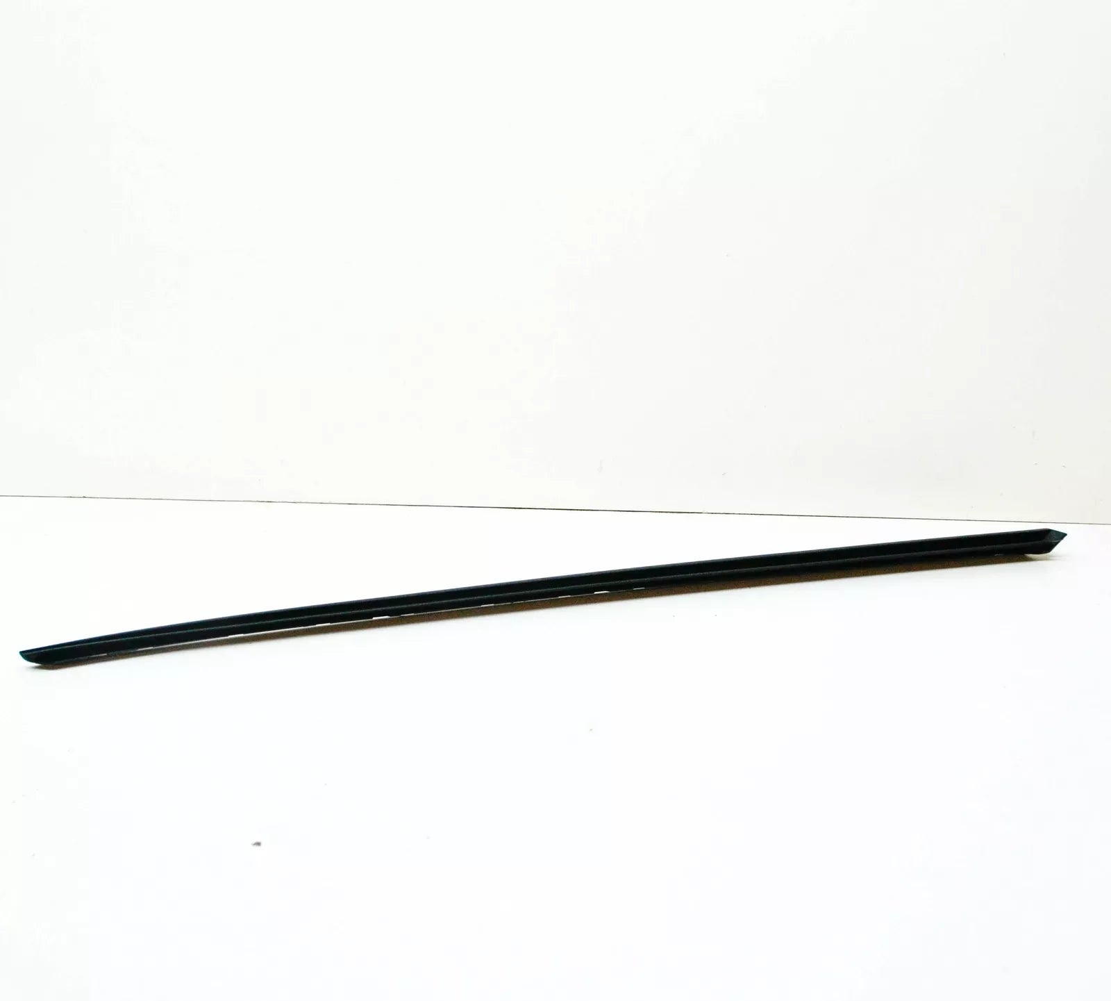 NEW AUDI A6 C8 FRONT LEFT WINDSHIELD VERTICAL MOLDING 4K08543273FZ ORIGINAL