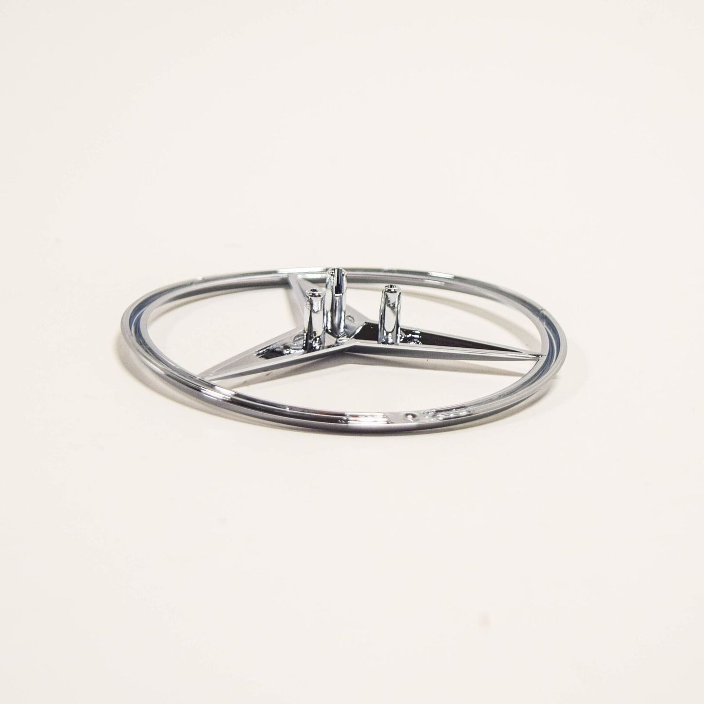 NEW MB C-CLASS W204 REAR TRUNK BOOT LID STAR EMBLEM BADGE A2047580058 ORIGINAL