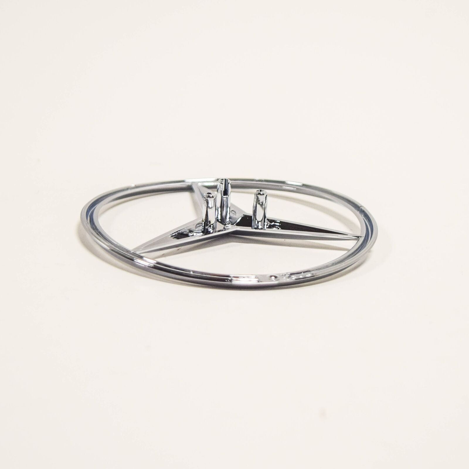 NEW MB C-CLASS W204 REAR TRUNK BOOT LID STAR EMBLEM BADGE A2047580058 ORIGINAL