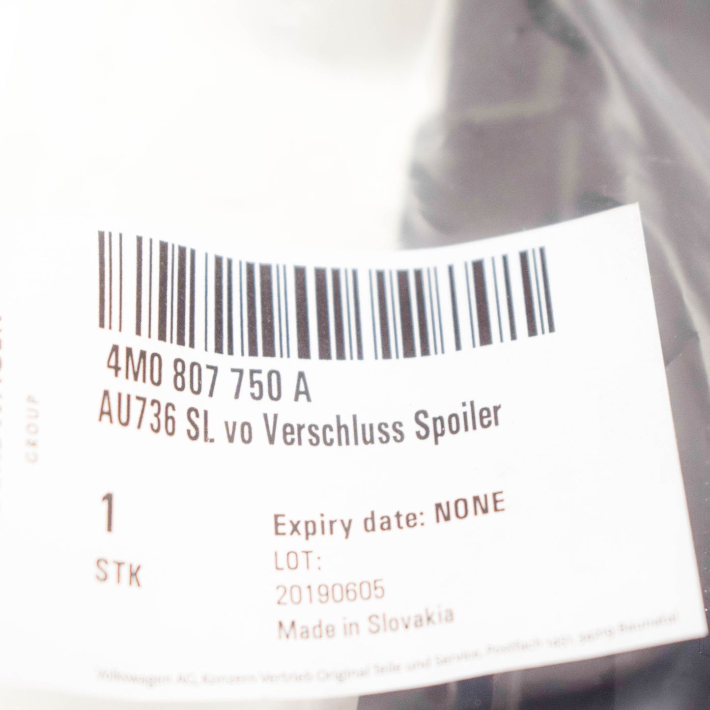 NEW AUDI Q7 4M FRONT BUMPER RIGHT END CAP COVER 4M0807750A ORIGINAL