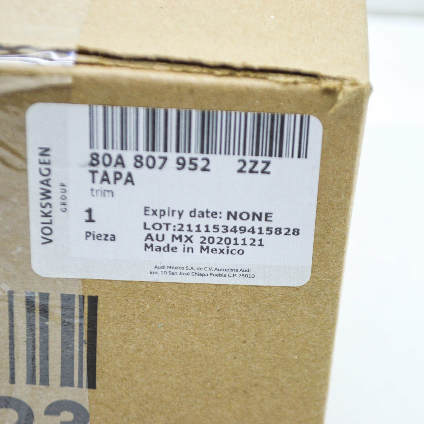 NEW AUDI Q5 80A REAR BUMPER RIGHT OUTER EXHAUST TRIM CHROME 80A8079522ZZ