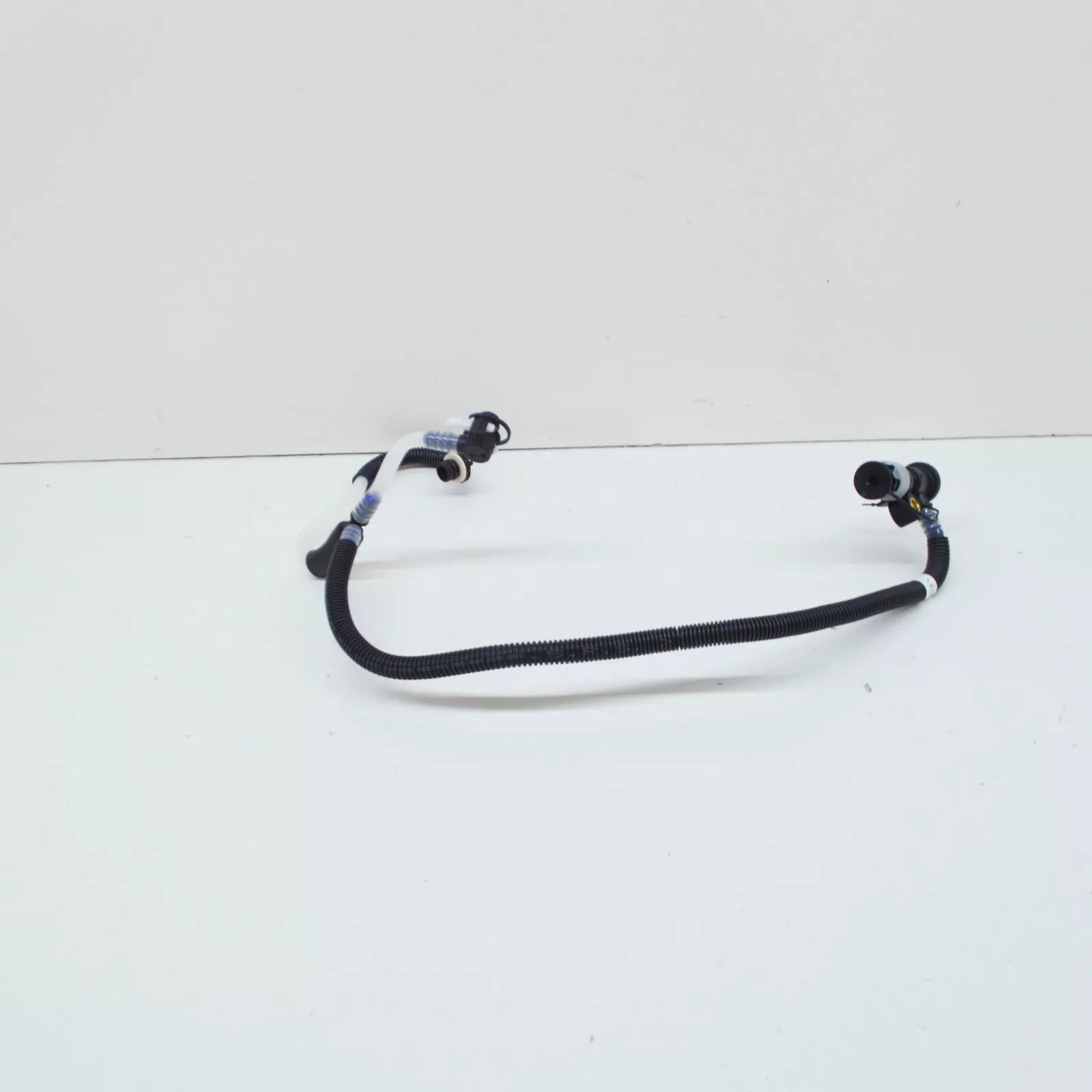 NEW MERCEDES-BENZ OM613 E-CLASS PLASTIC T PIECE FUEL PIPE A6130702232 ORIGINAL