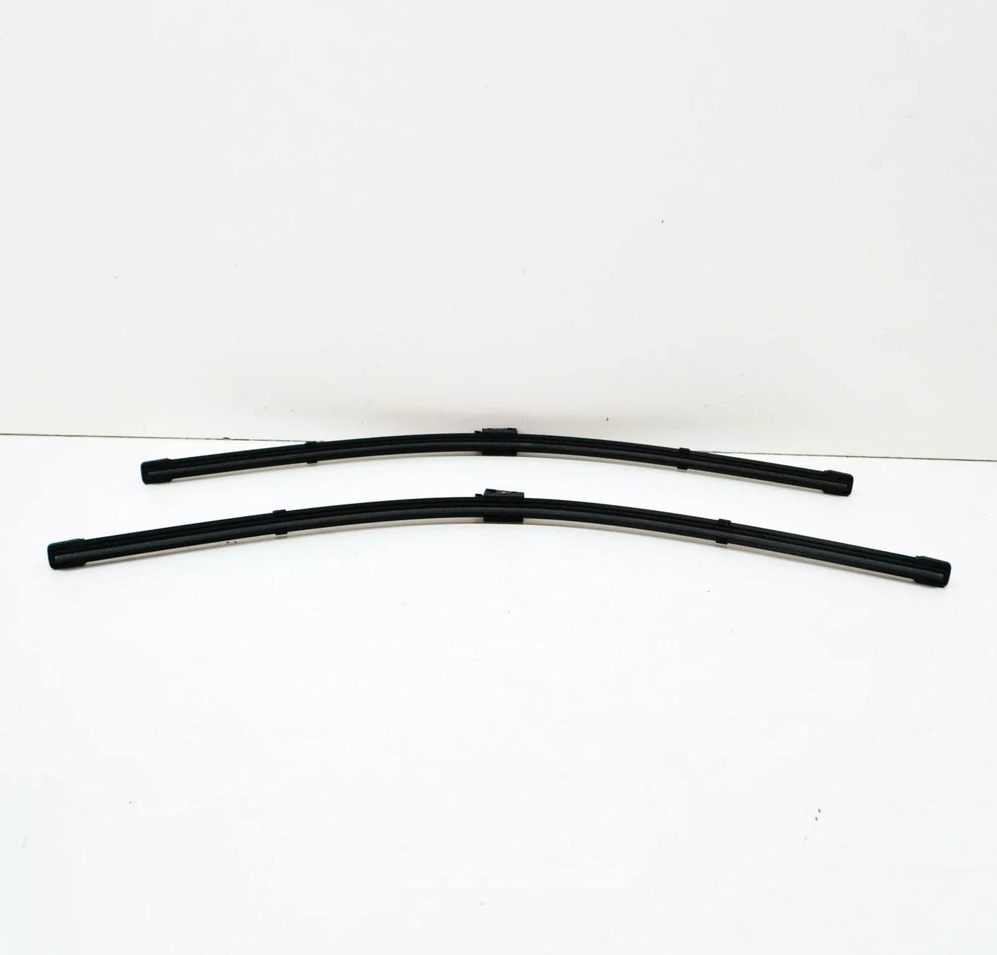 NEW MB E T-MODEL S213 FRONT WINDSCREEN WIPER ARM BLADES LHD A2138203604 ORIGINAL