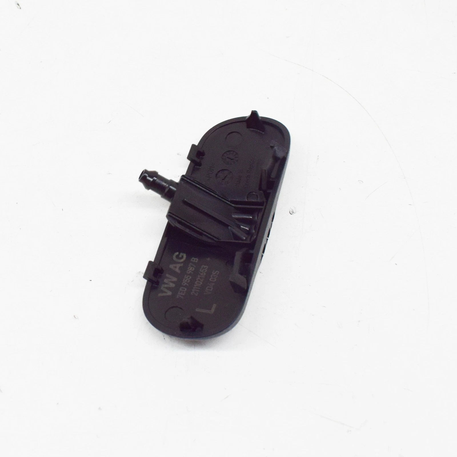 NEW VOLKSWAGEN MULTIVAN T6 WINDSCREEN LEFT WATER JET 7E0955987B ORIGINAL